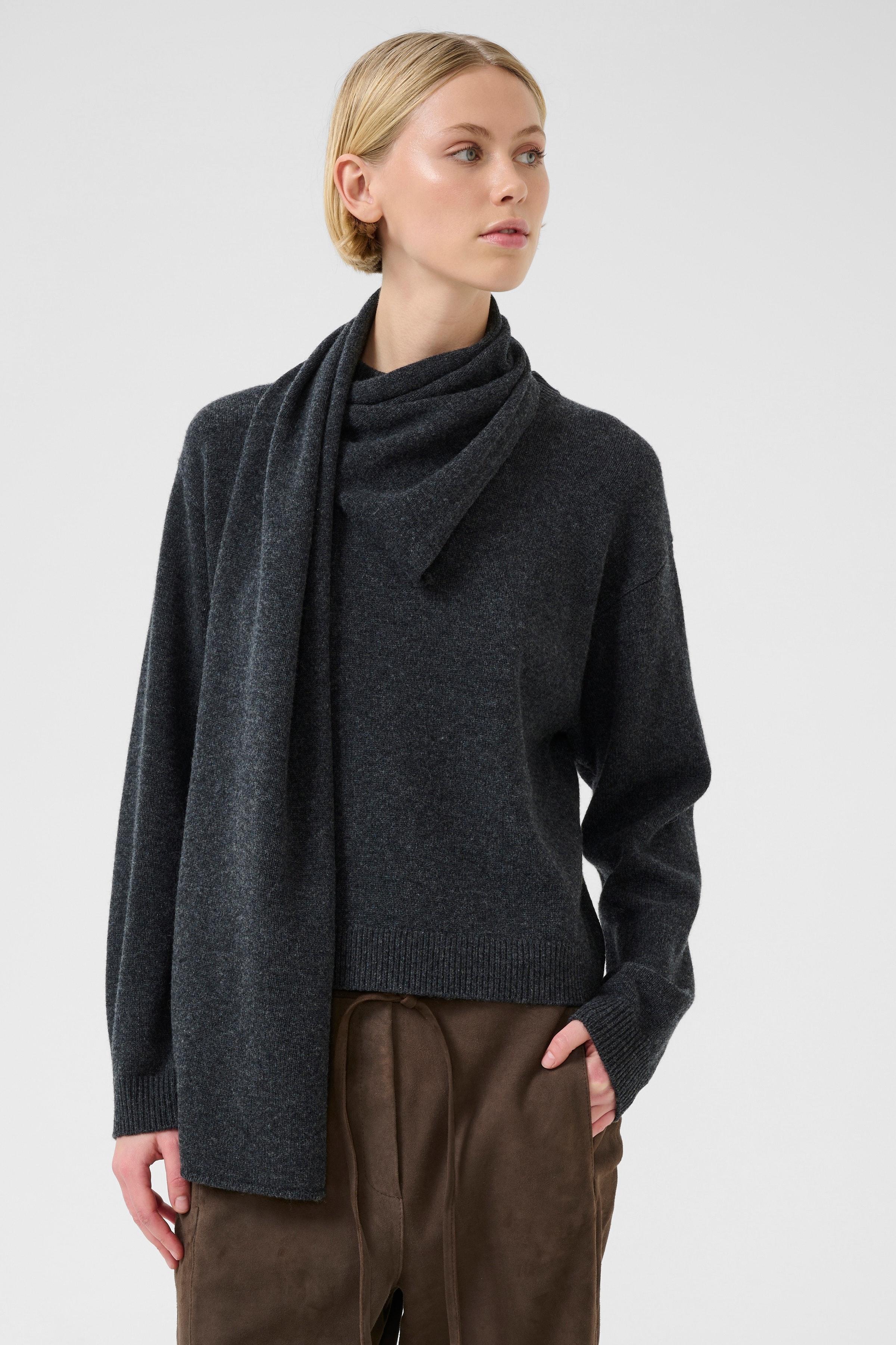 KBBerenice Pullover LOOKBOOK FRONT 10105674-103422