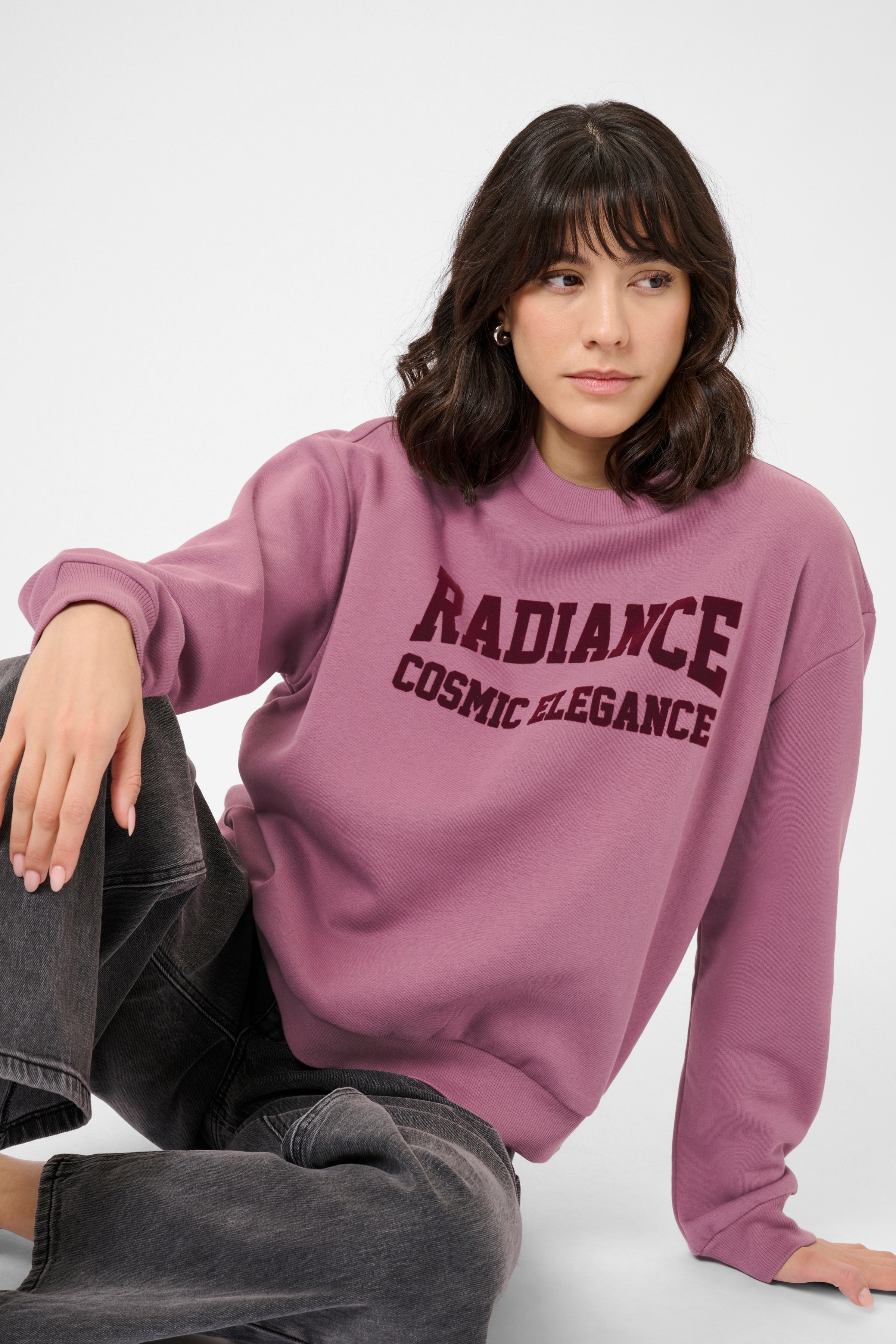 KAprecious Sweatshirt LOOKBOOK DETAIL 10510870-181709