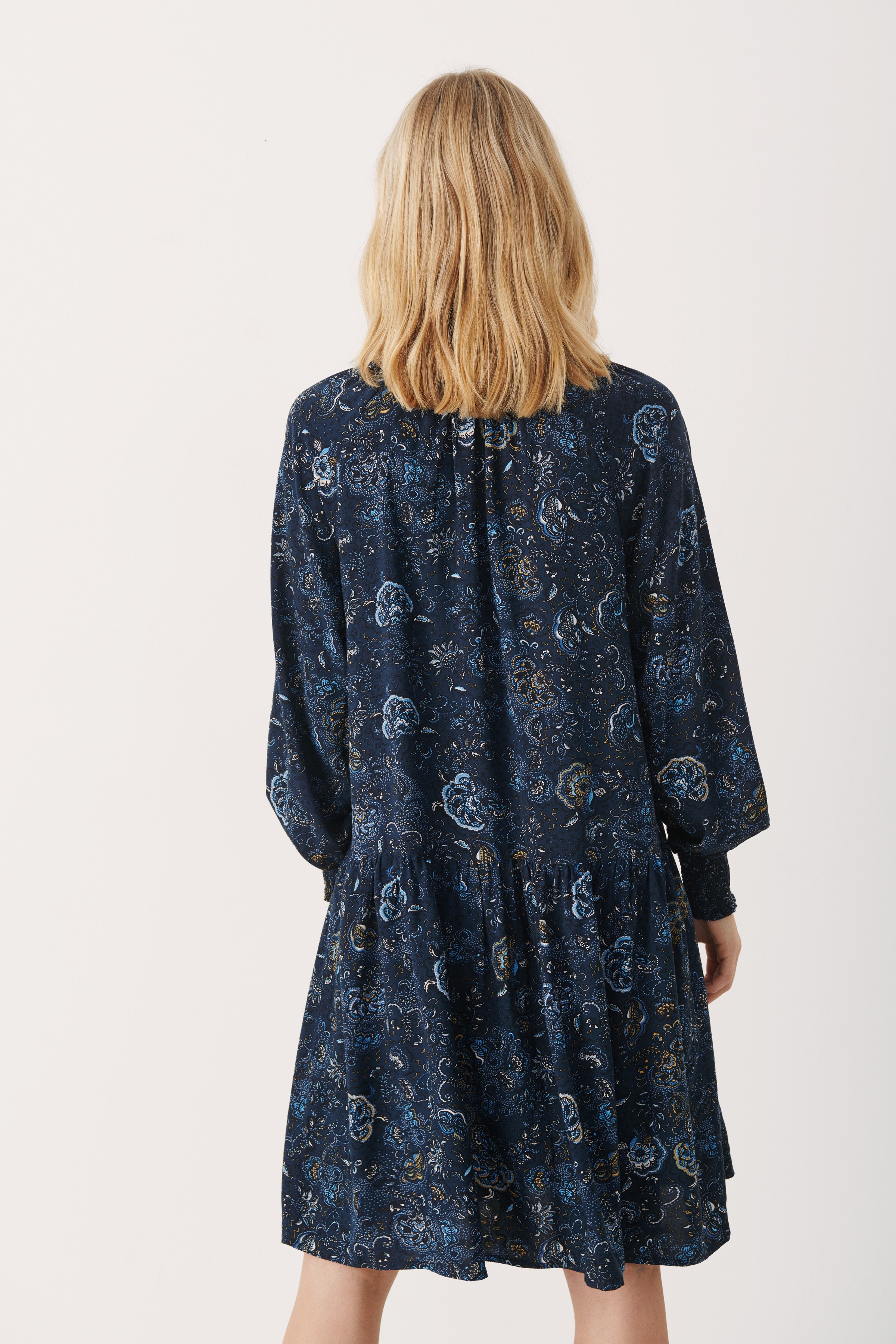 TimiaPW Dress LOOKBOOK BACK 30307229-301655