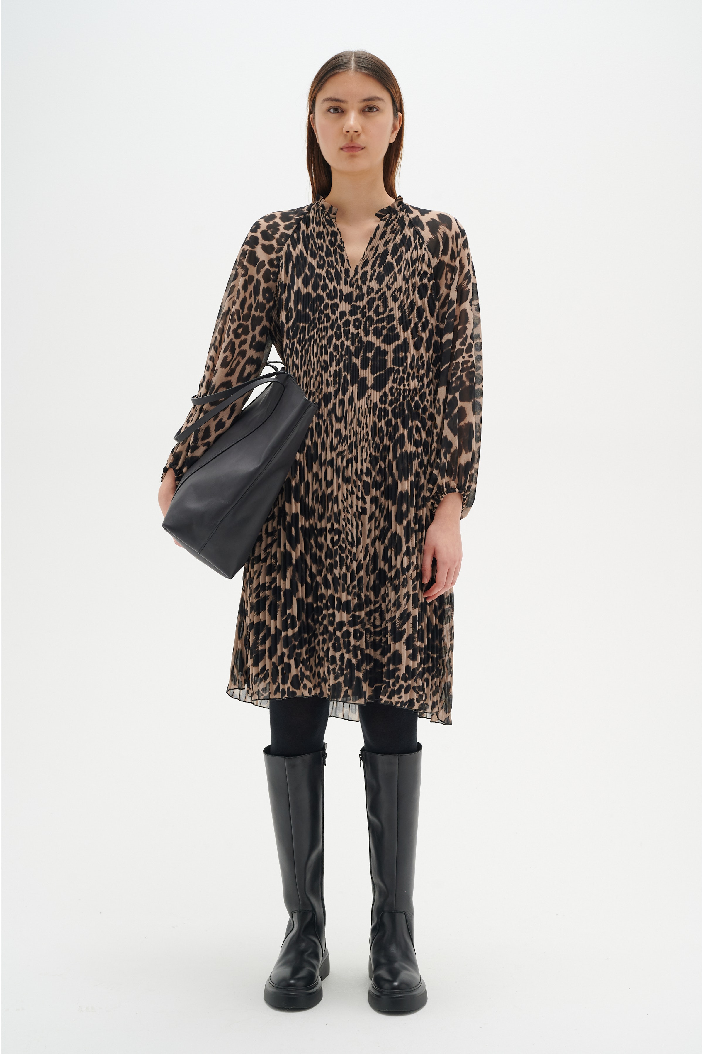 NesdraIW leopard print Jurk LOOKBOOK FRONT 30108690-302348