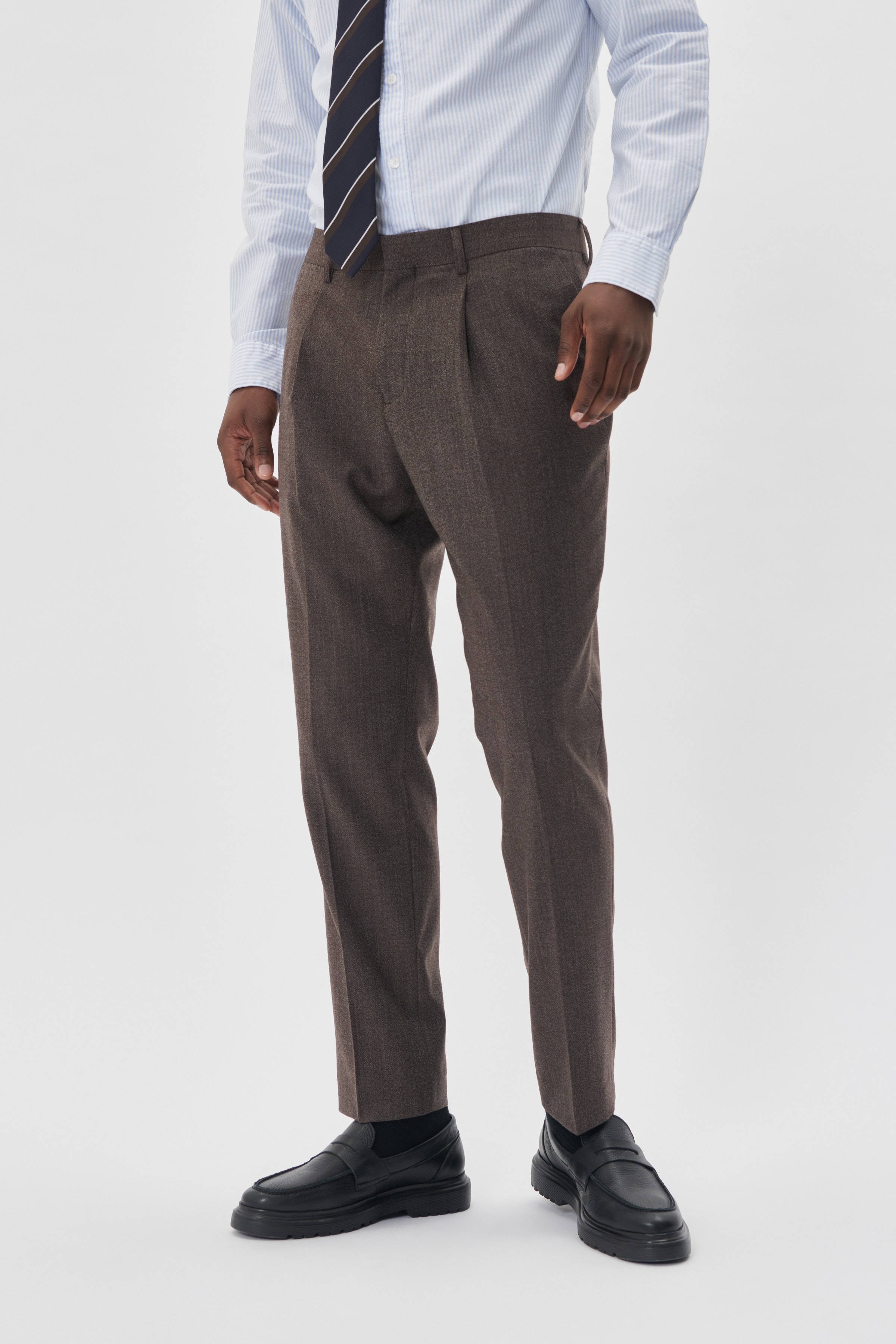 MAweller Trousers LOOKBOOK FRONT 30207508-1911031