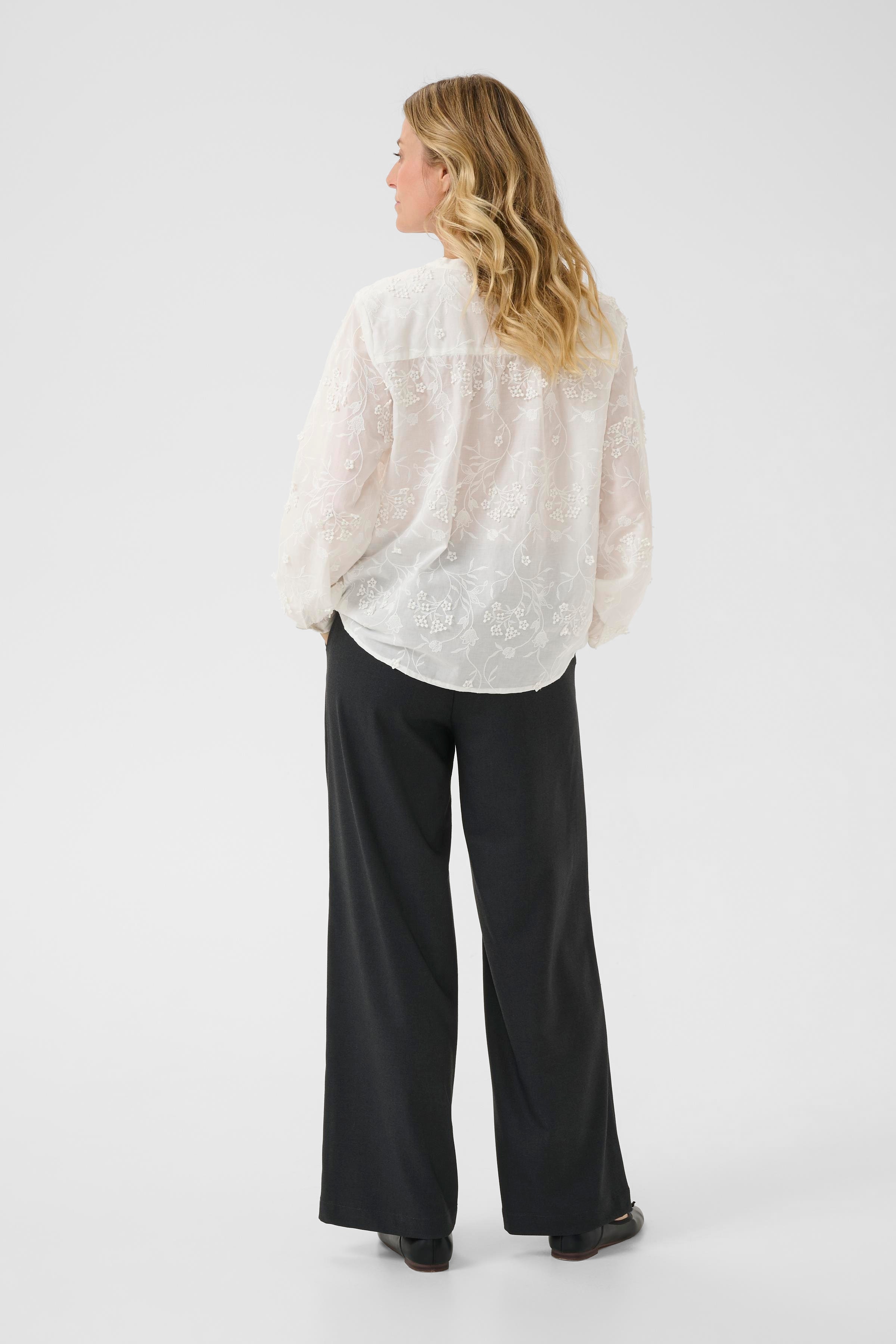 CRHilda Shirt LOOKBOOK BACK 10614183-110602