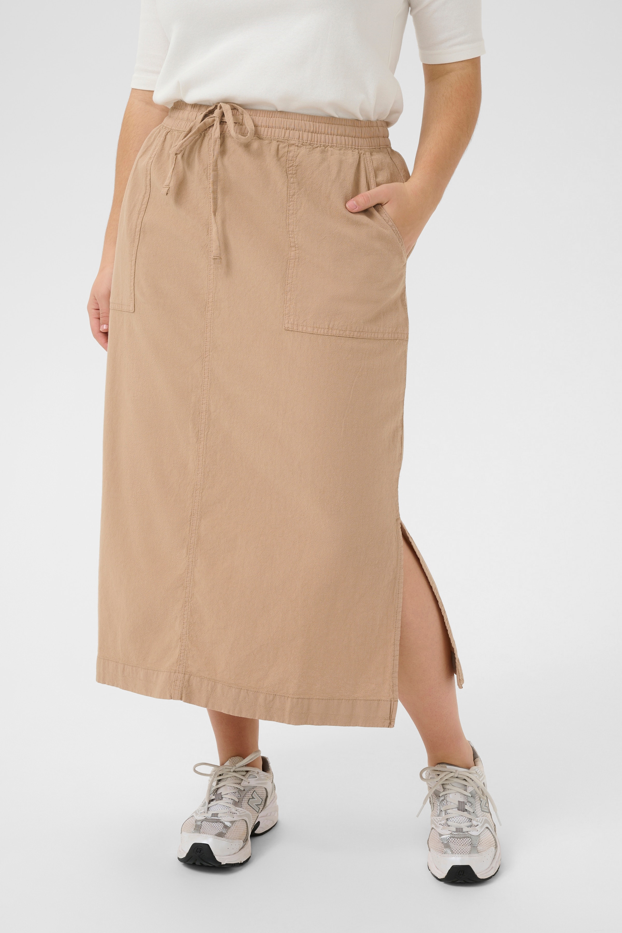 KCnana Jupe LOOKBOOK FRONT 10582896-101239