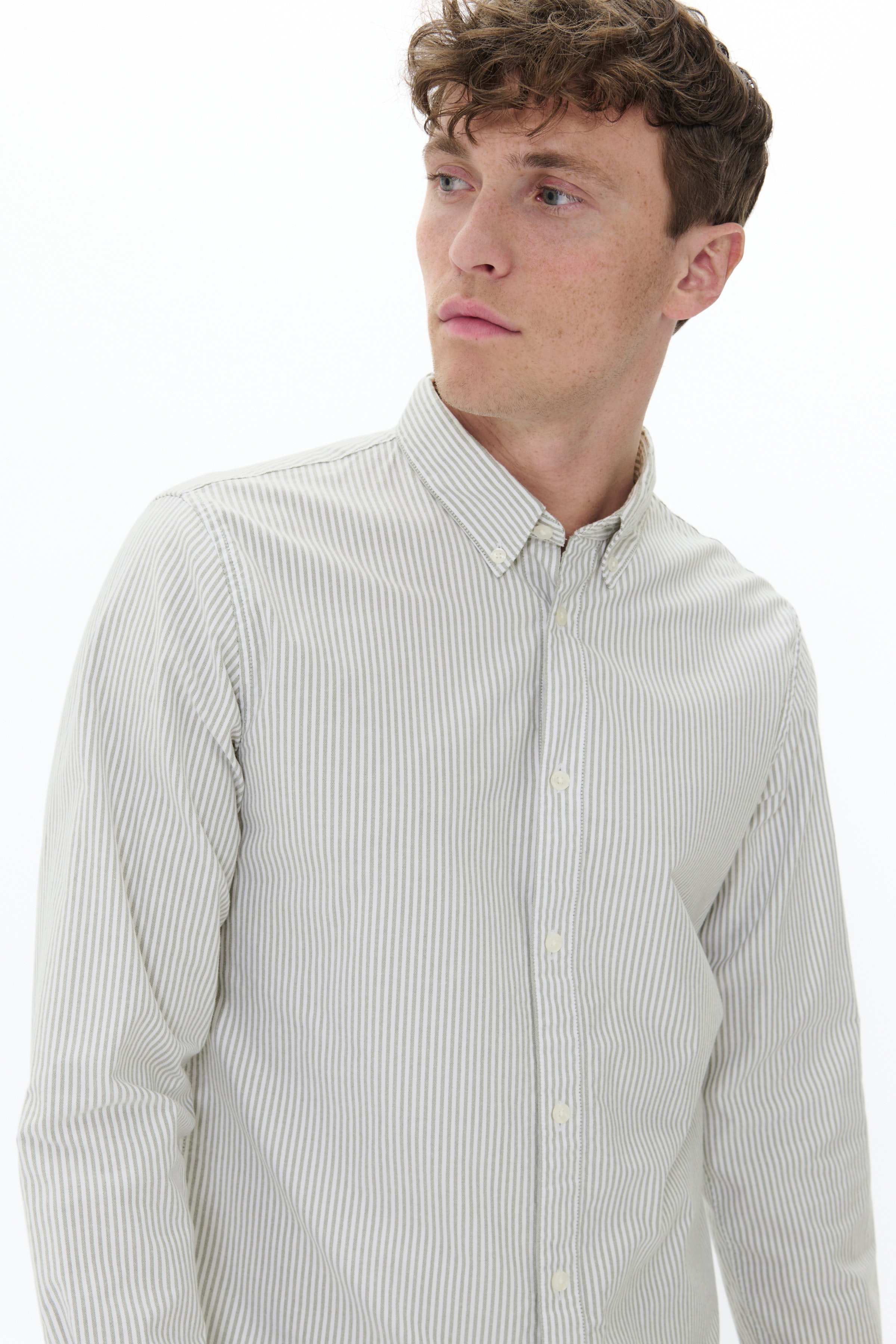 MAtrostol Shirt LOOKBOOK DETAIL 30207185-190309