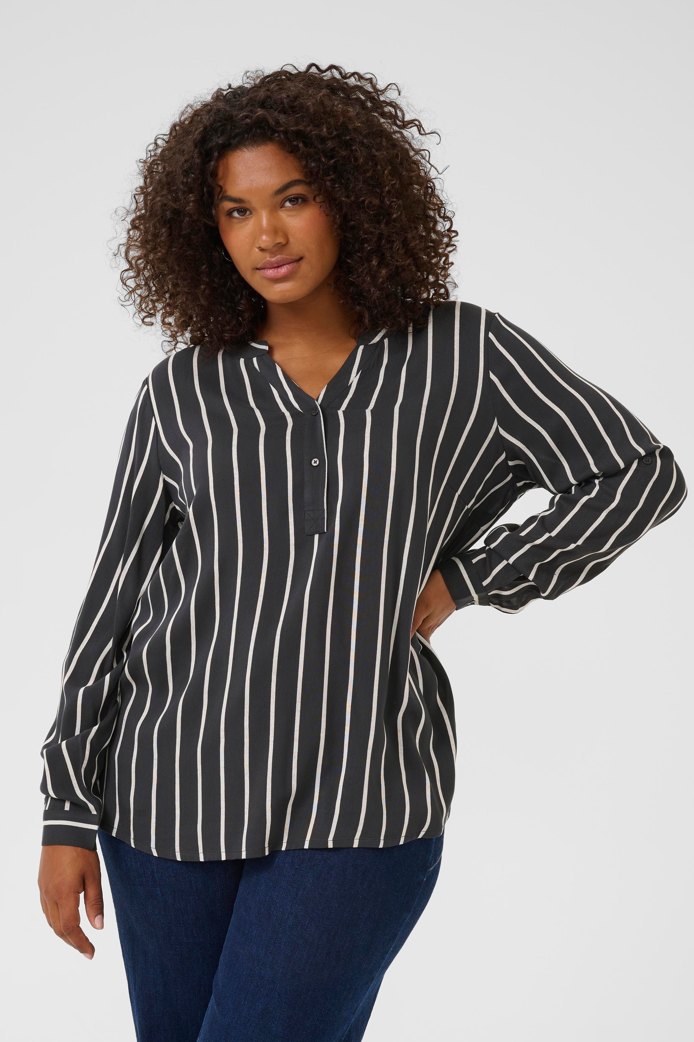 KCsida Blus LOOKBOOK FRONT 10580350-108466