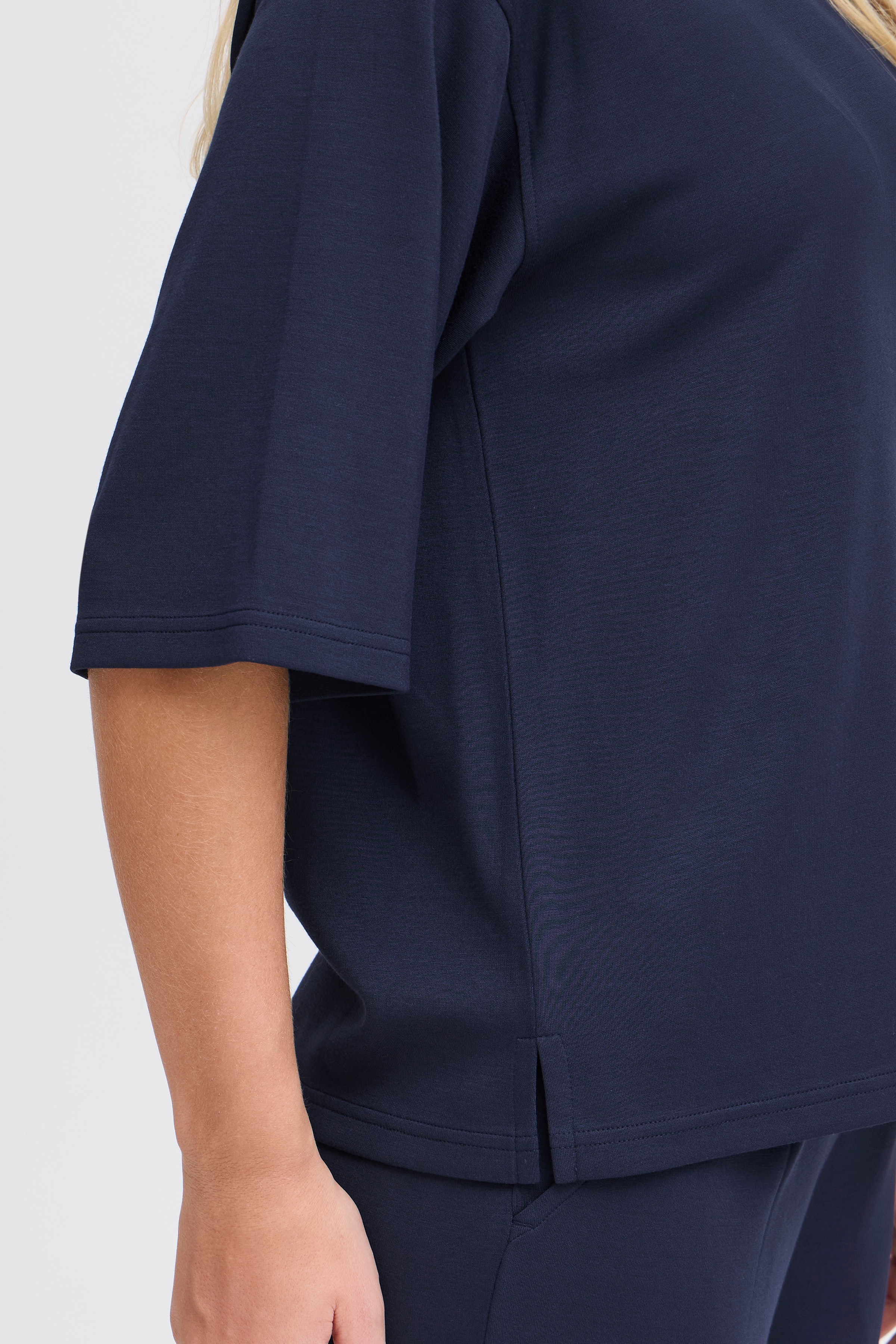 FRAURORA Sweatshirt LOOKBOOK DETAIL 20615492-193923