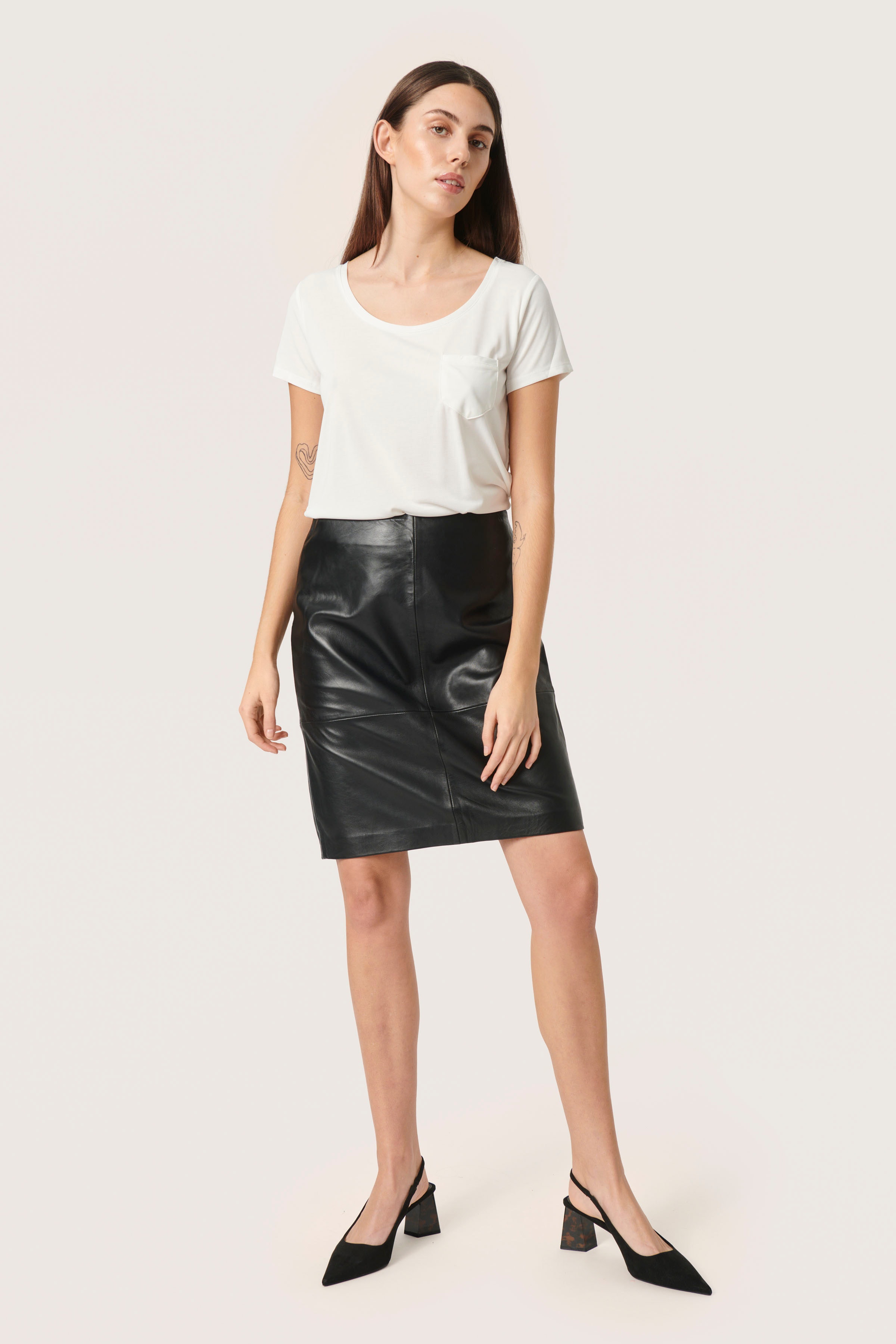 Leatherskirt LOOKBOOK FRONT 30402540-40050