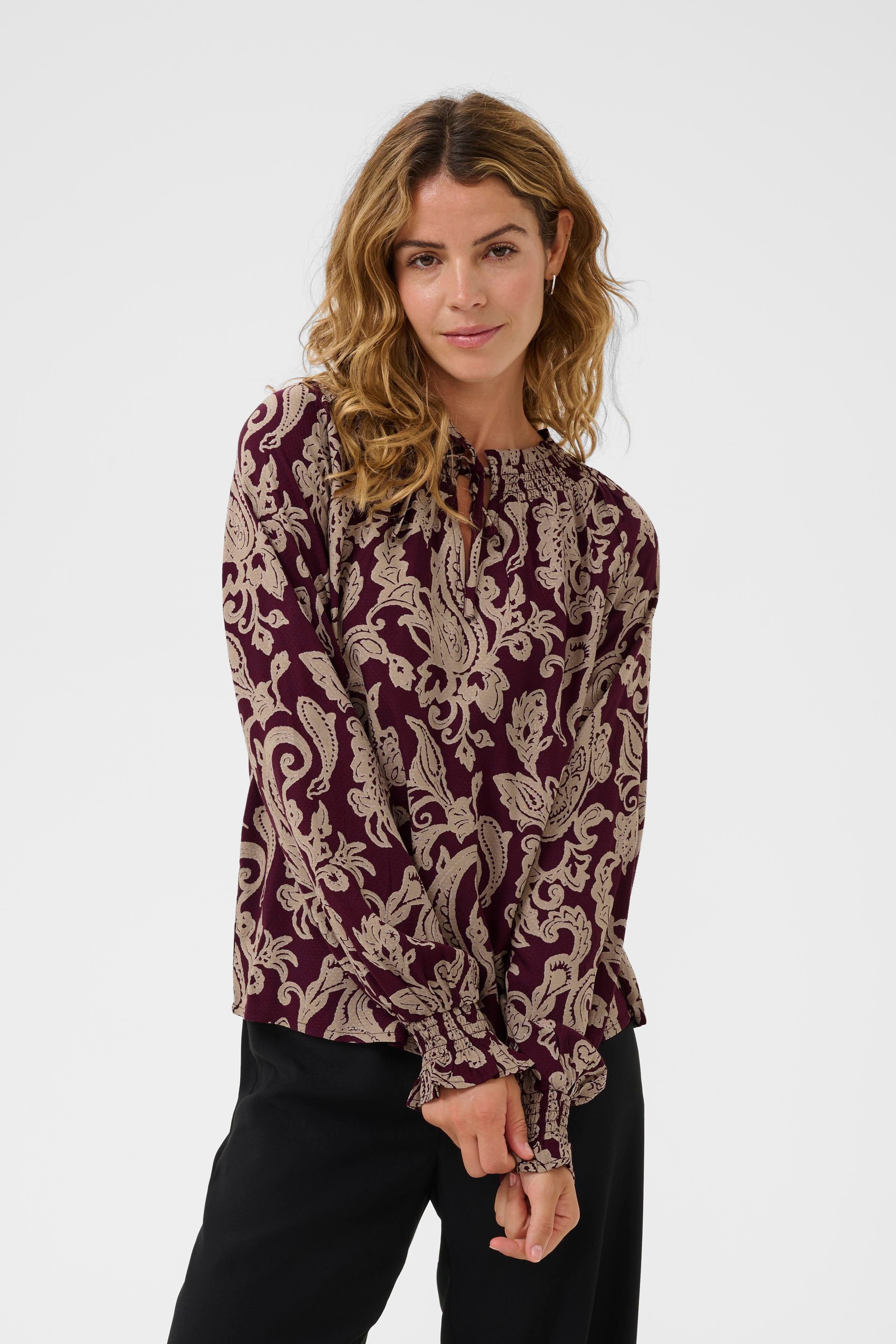 CRLucy Bluse LOOKBOOK FRONT 10613156-109288