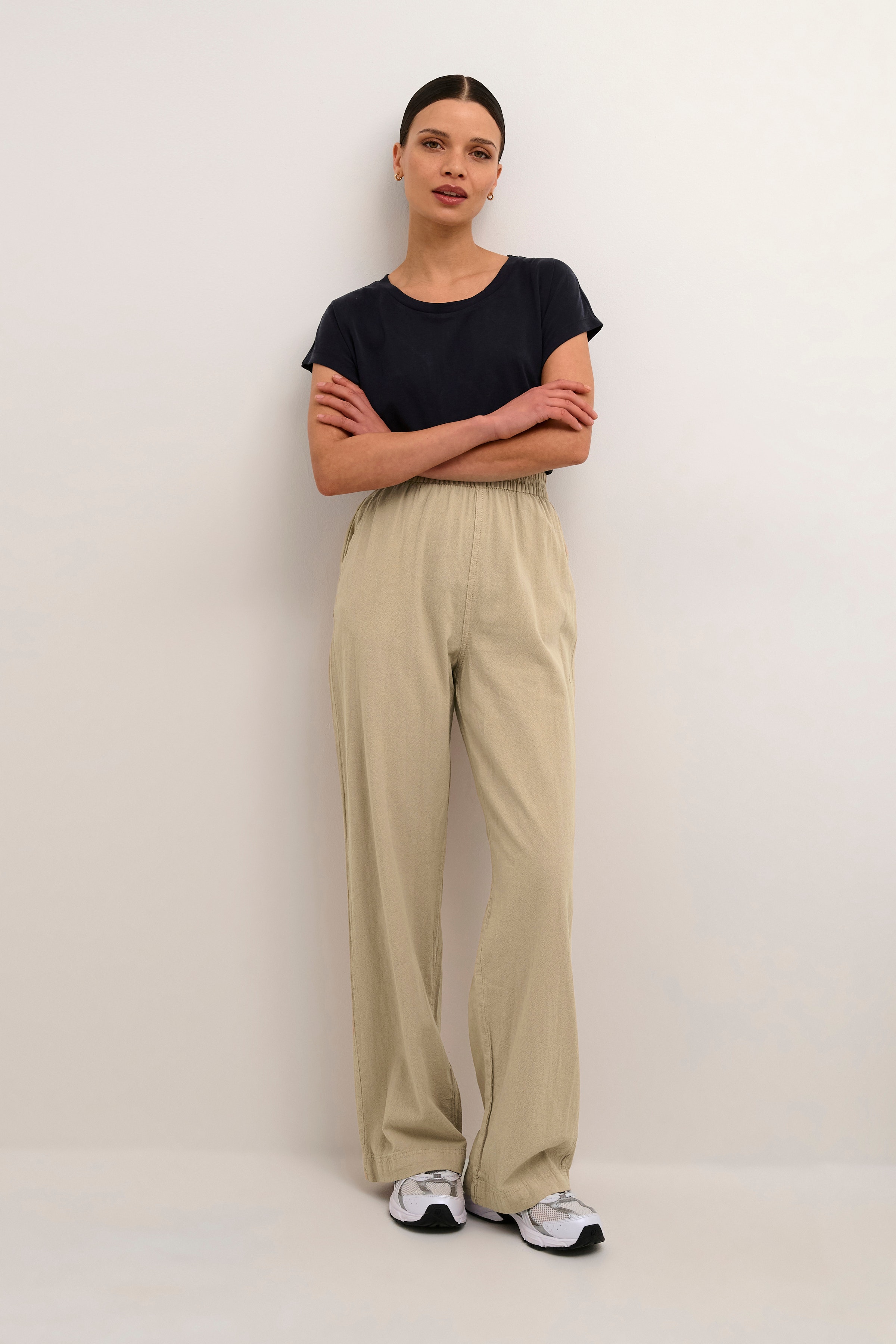 KAnaya Trousers LOOKBOOK DETAIL 10507661-101239