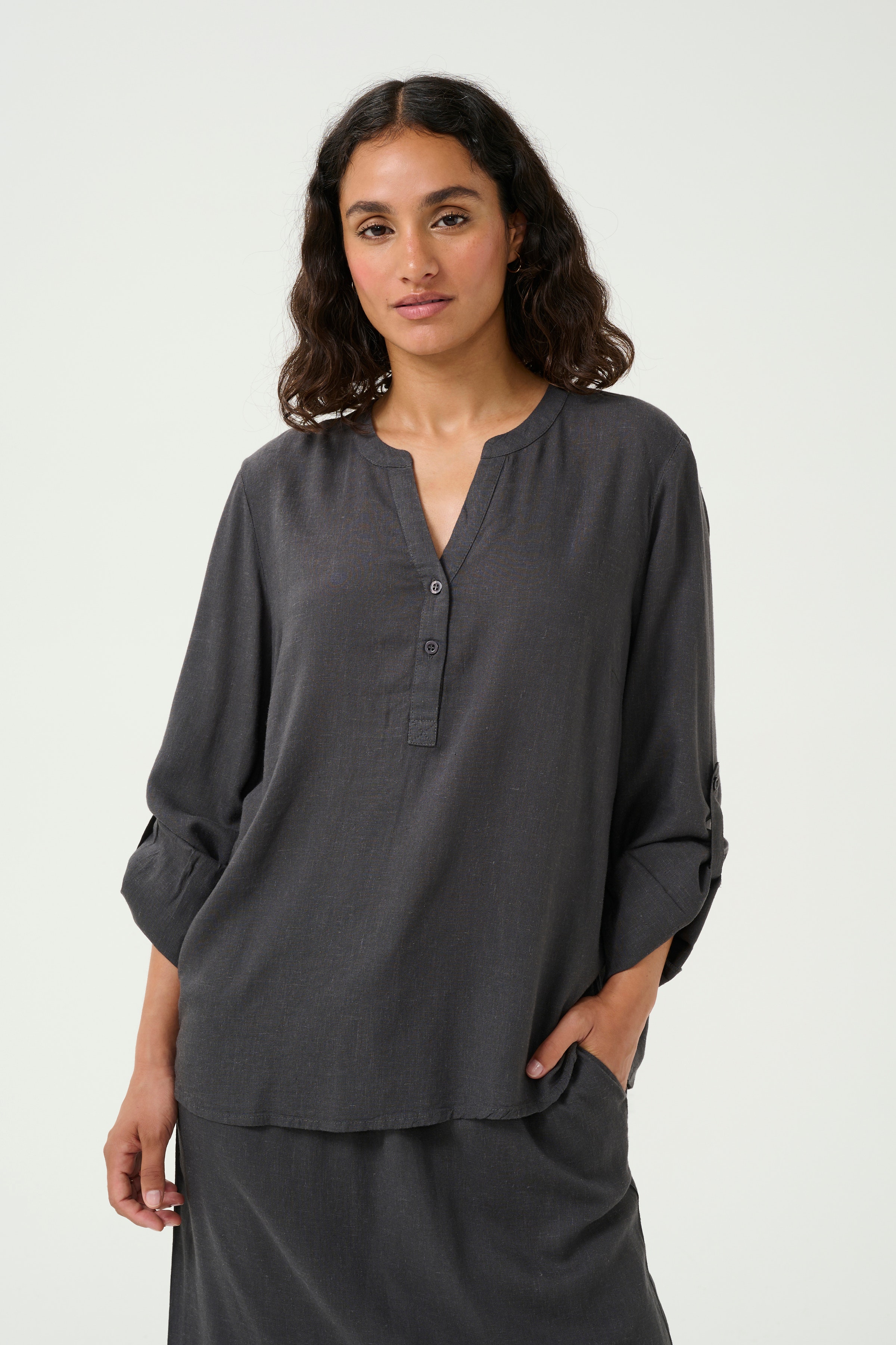 KAmilia Blouse en lin LOOKBOOK FRONT 10508313-190205