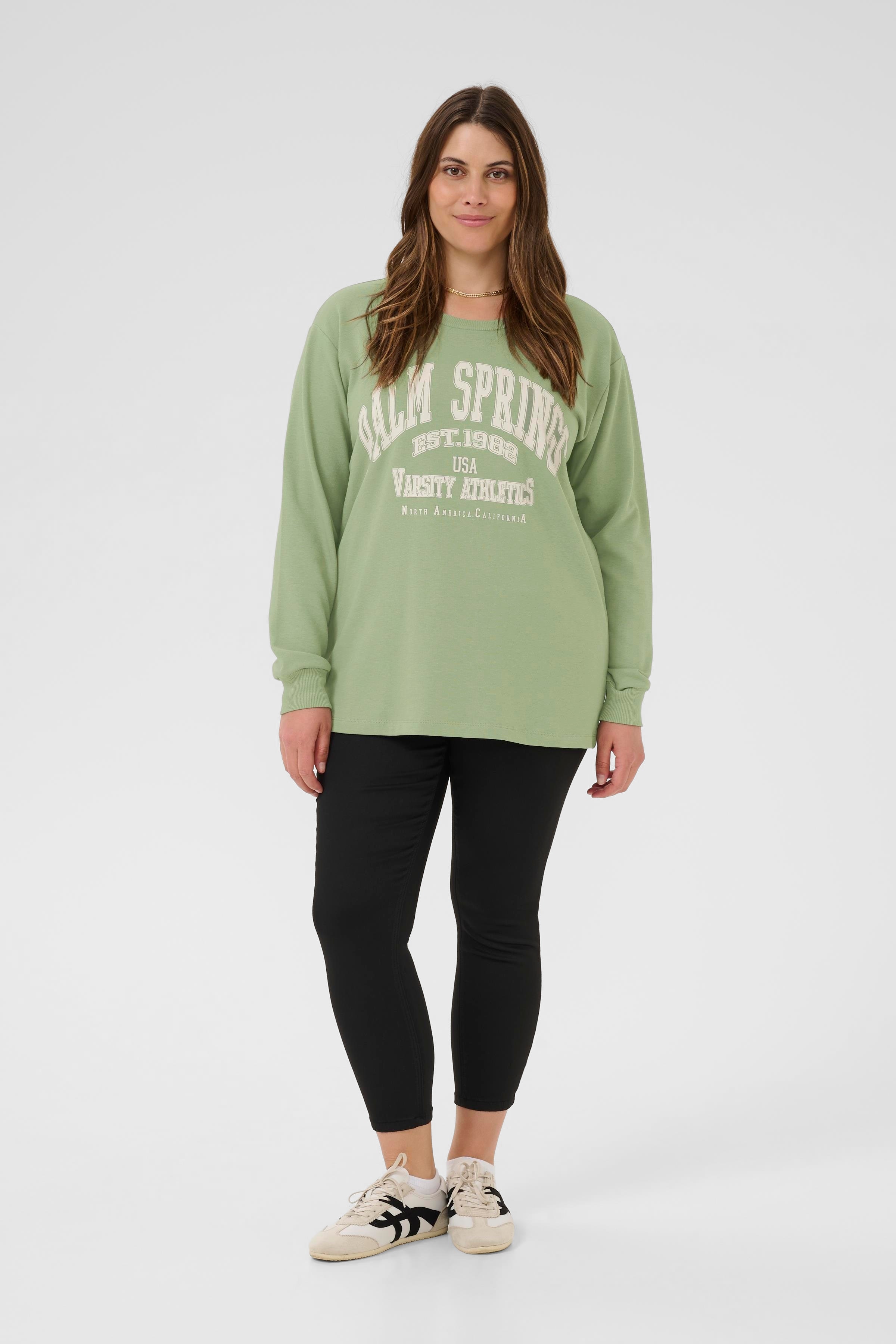 KCsus Sweatshirt LOOKBOOK FRONT 10583906-176212