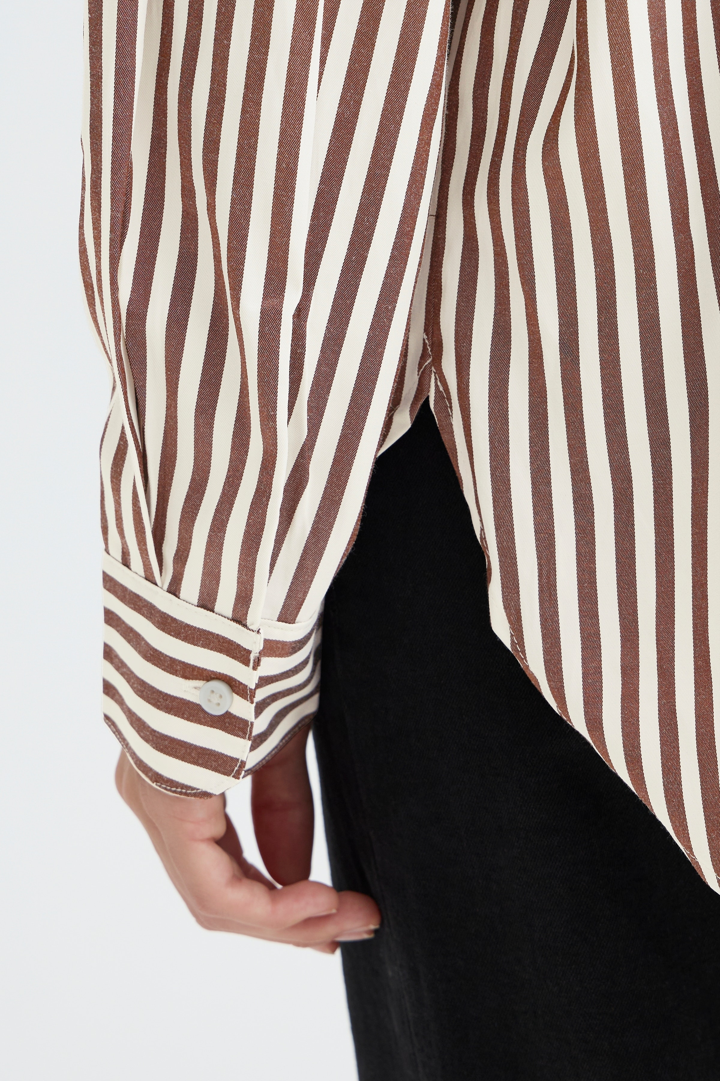 IHKITTA Skjorte LOOKBOOK DETAIL 20123898-190915