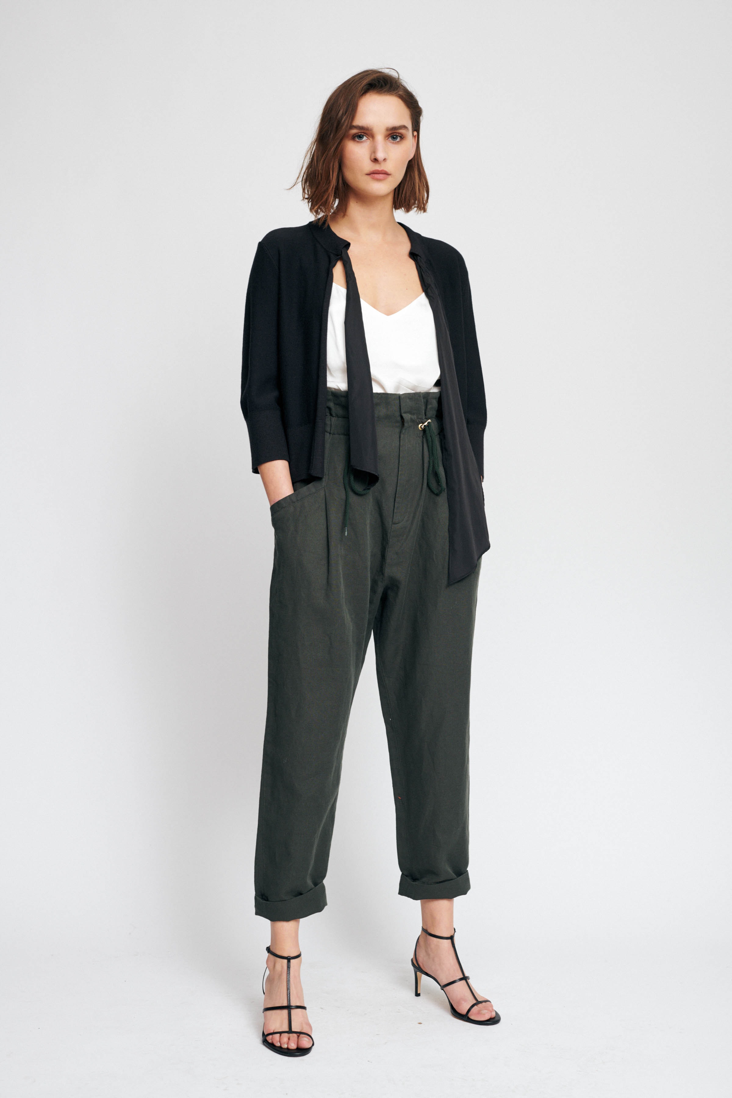 KarlaIW cardigan LOOKBOOK FRONT 30104320-10050