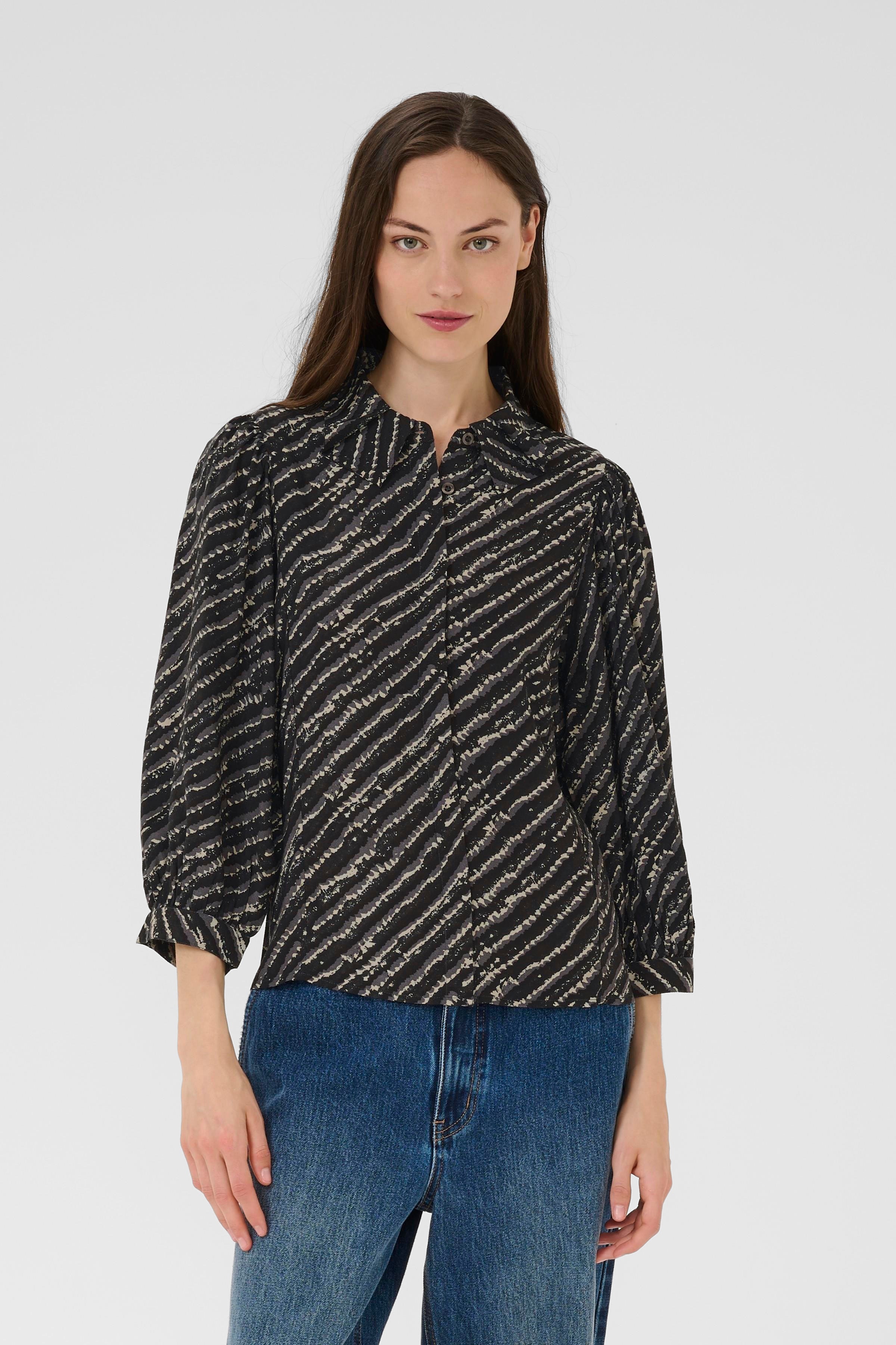 KBDavina Blouse LOOKBOOK FRONT 10105784-108912