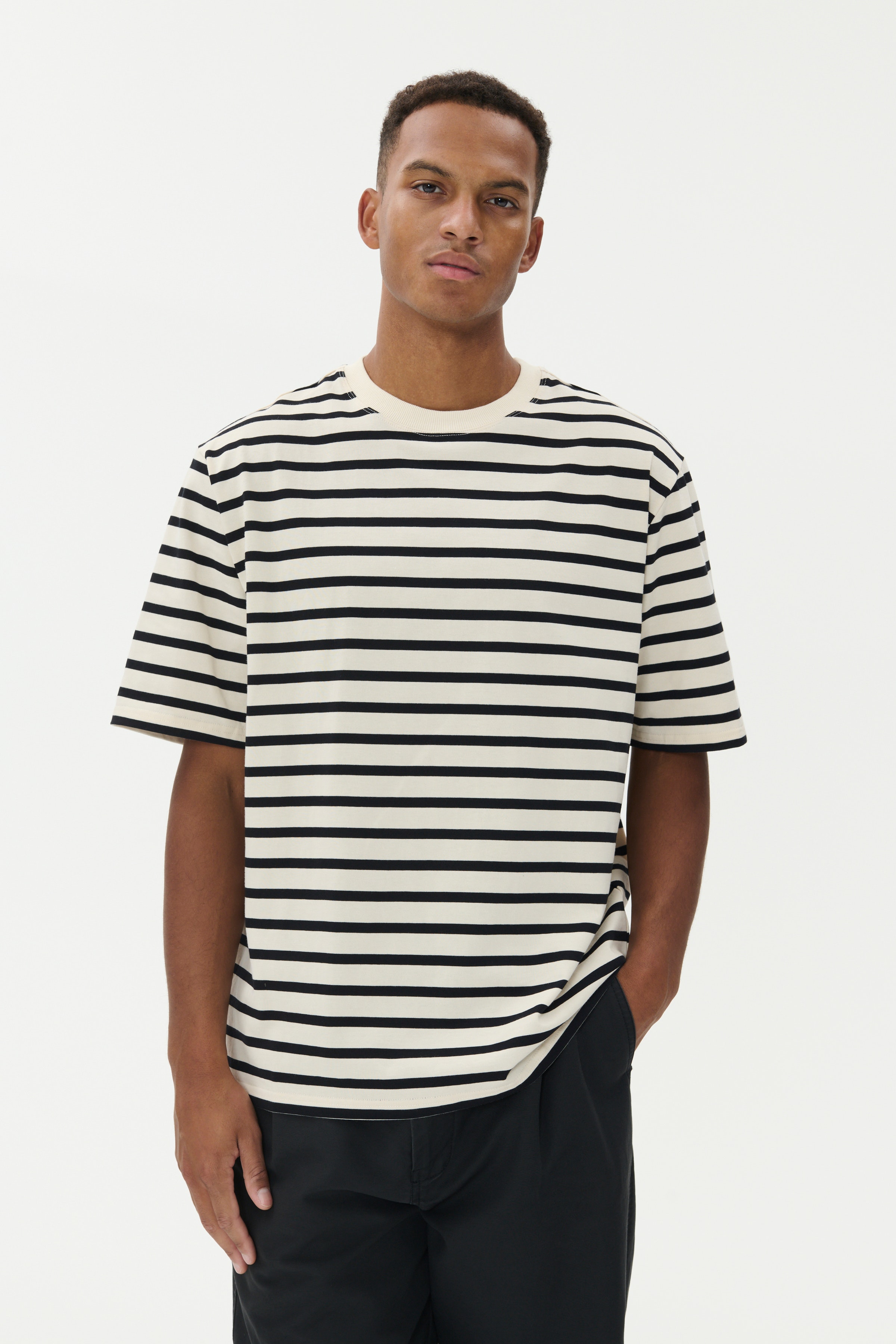 MAhudson M73 T-shirt LOOKBOOK FRONT 30207830-114201