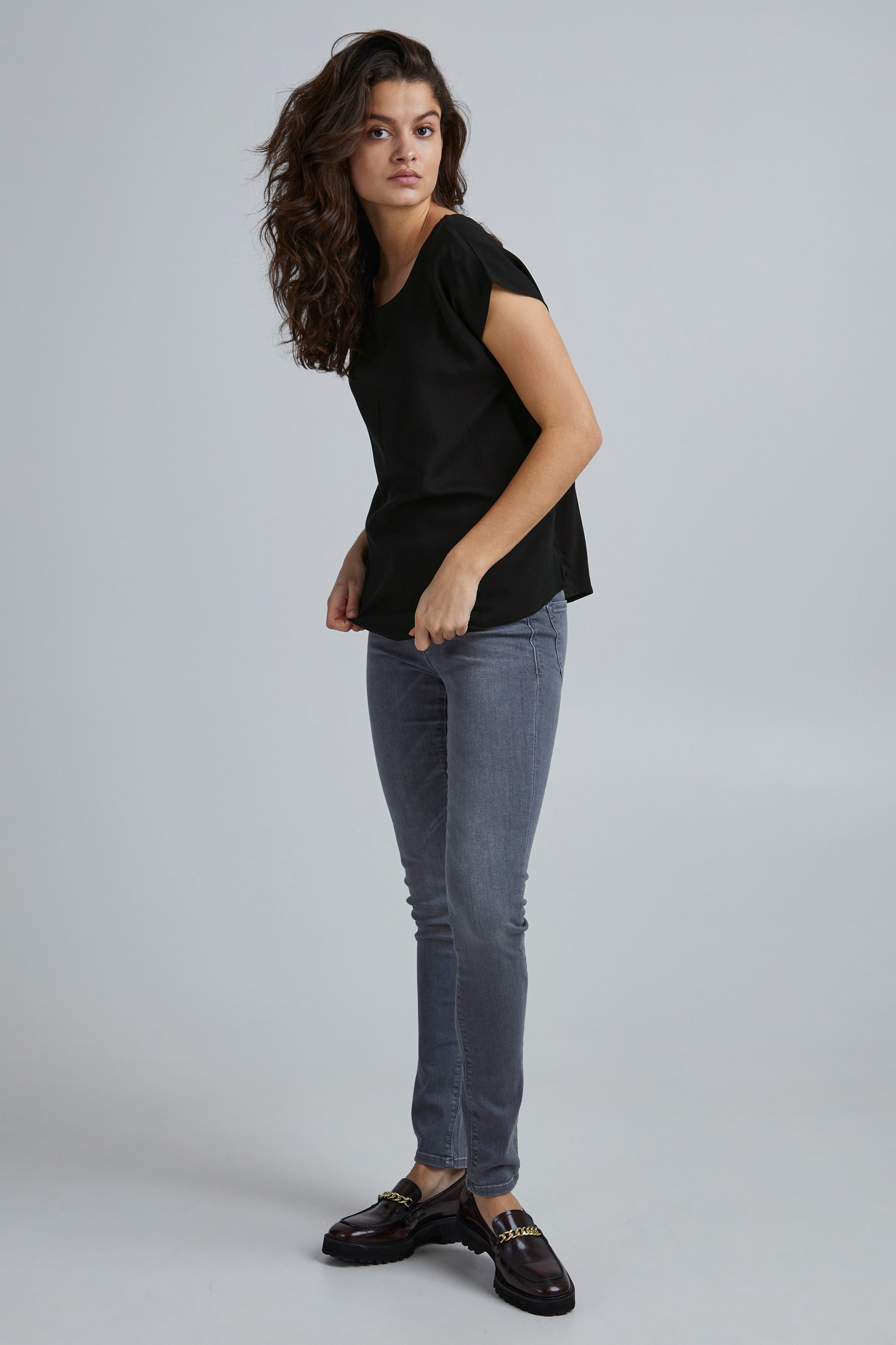 IHMAJA Top LOOKBOOK FRONT 20109079-10011