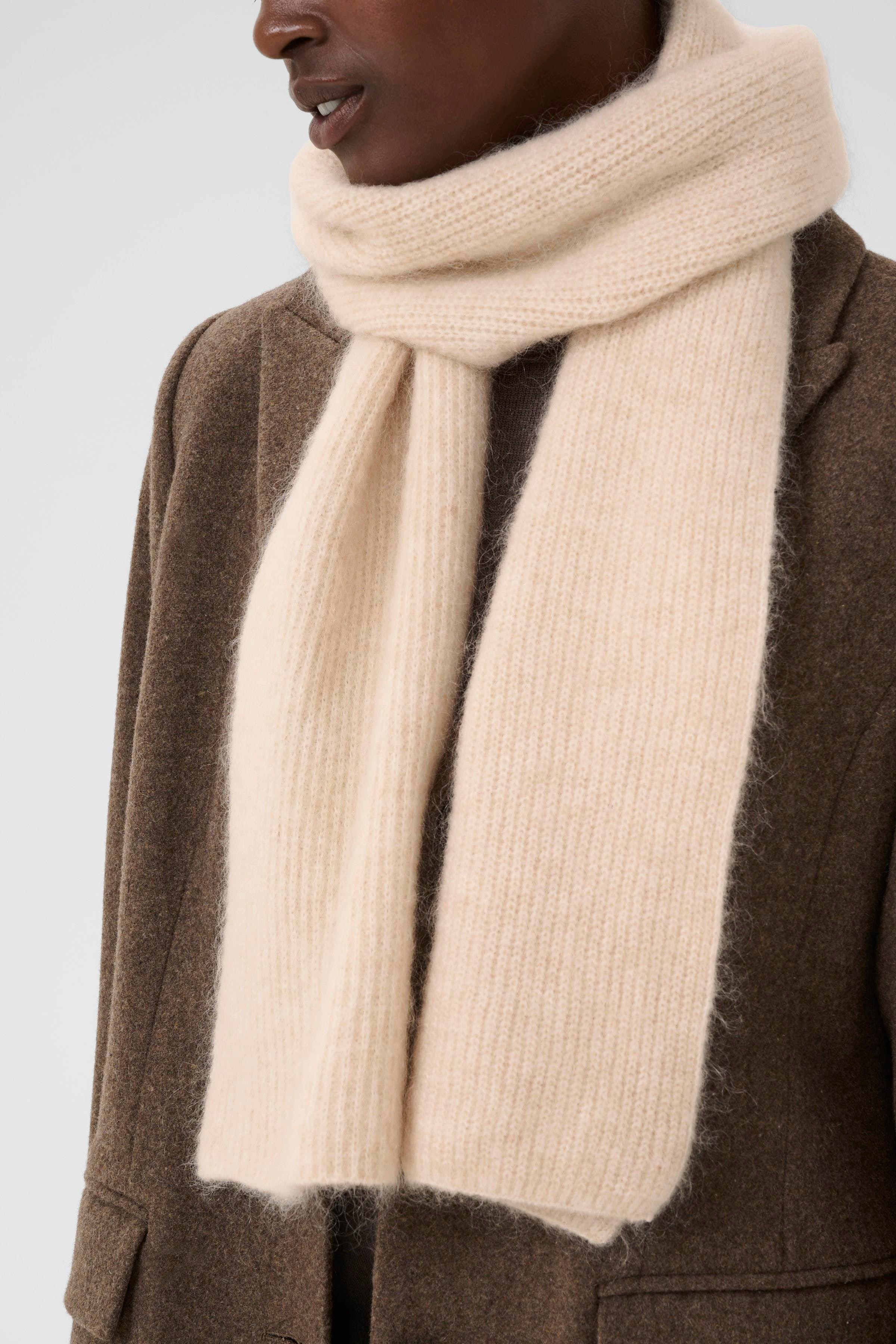 SveaPW Scarf LOOKBOOK DETAIL 30309892-1304001