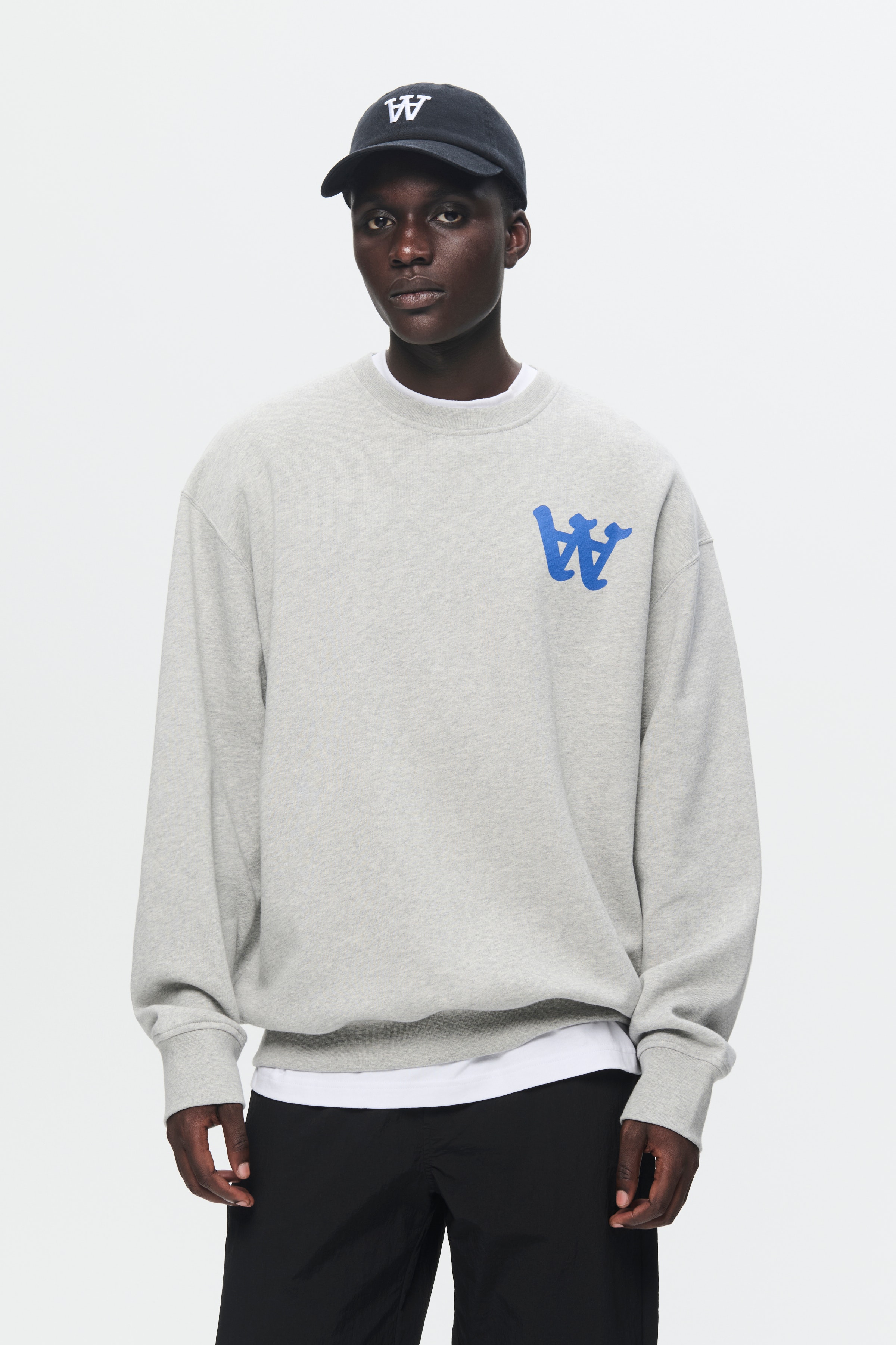 WWNoel Sweatshirt PACK FRONT 30250139-W1003