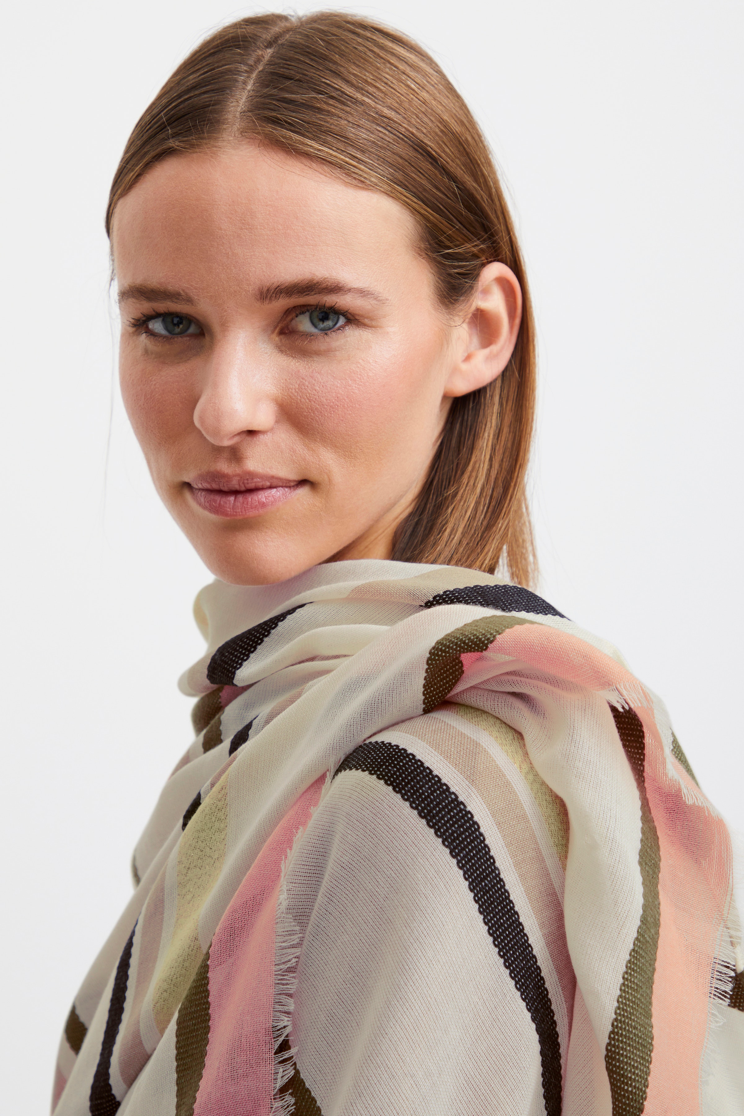 BAVINNA Skjerf LOOKBOOK DETAIL 20814686-202673