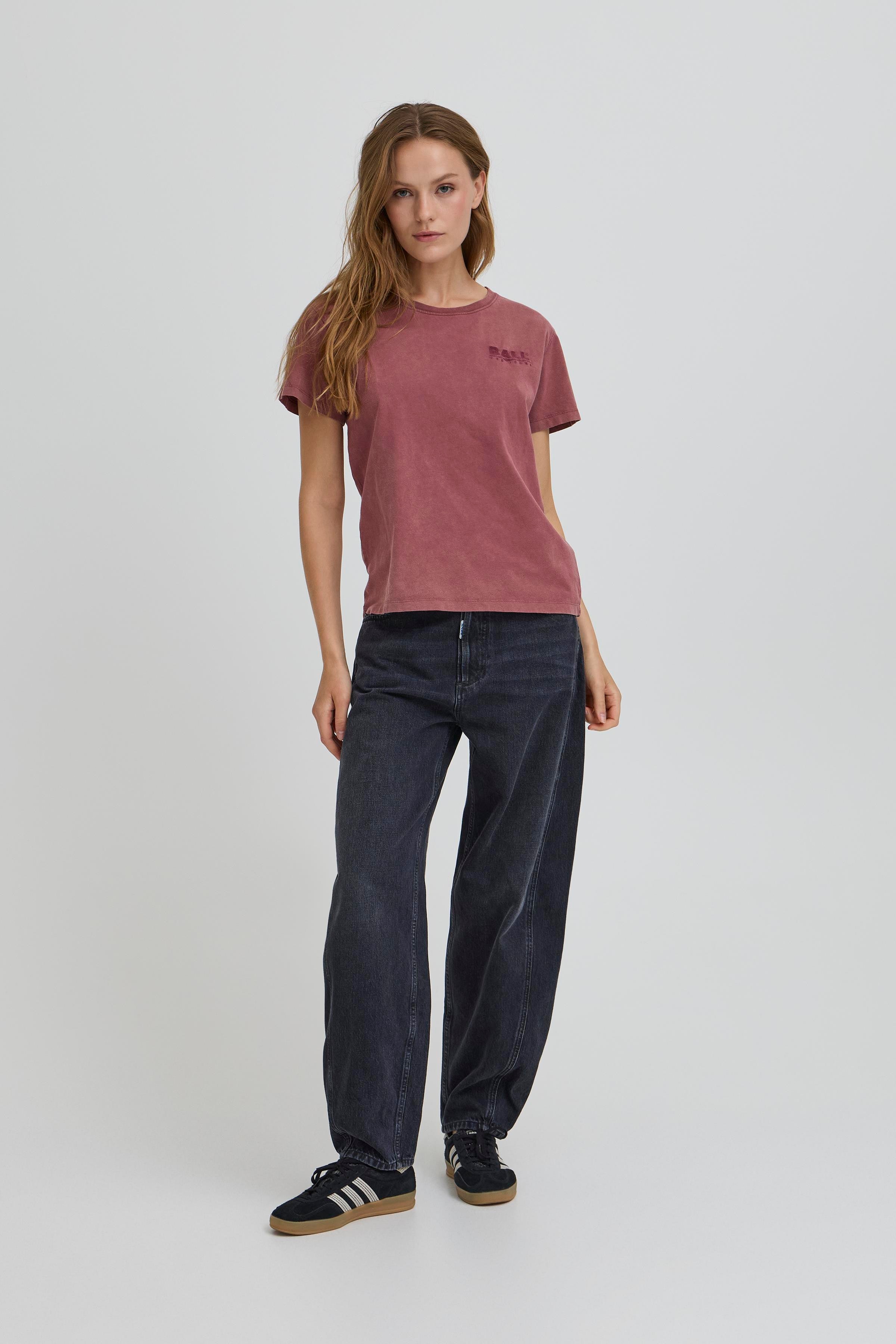 BASIMONA T-shirt LOOKBOOK FRONT 50405380-191526