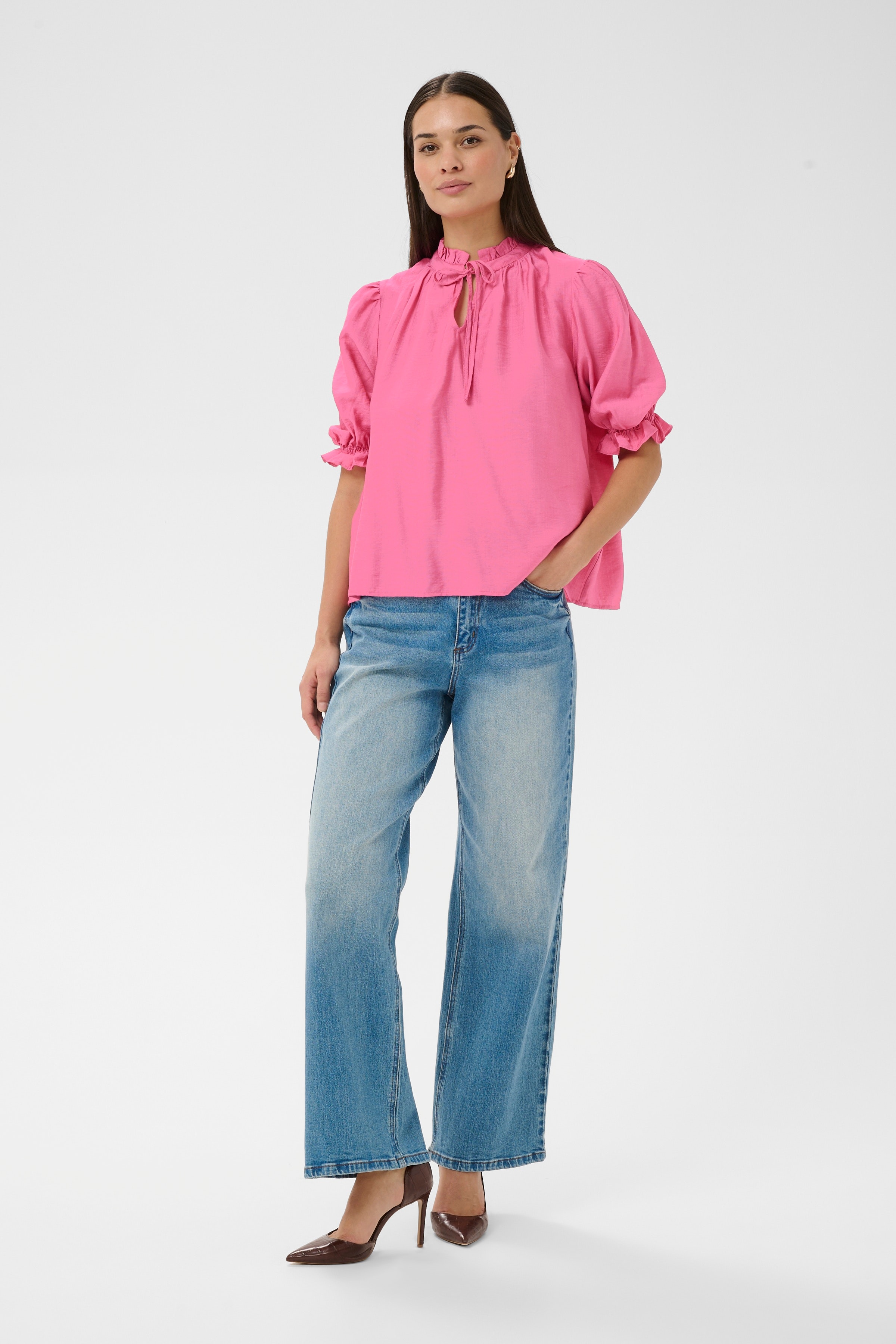 KAlufia Blouse LOOKBOOK FRONT 10511214-162118