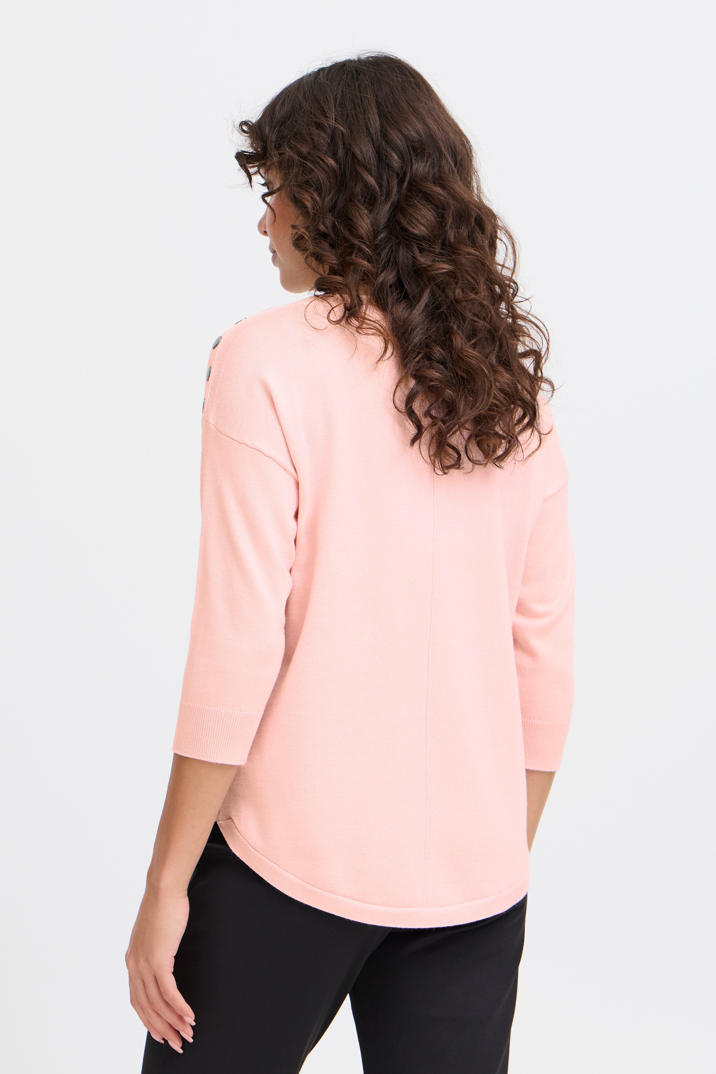 ZUBASIC Pullover LOOKBOOK FRONT 20607204-131904