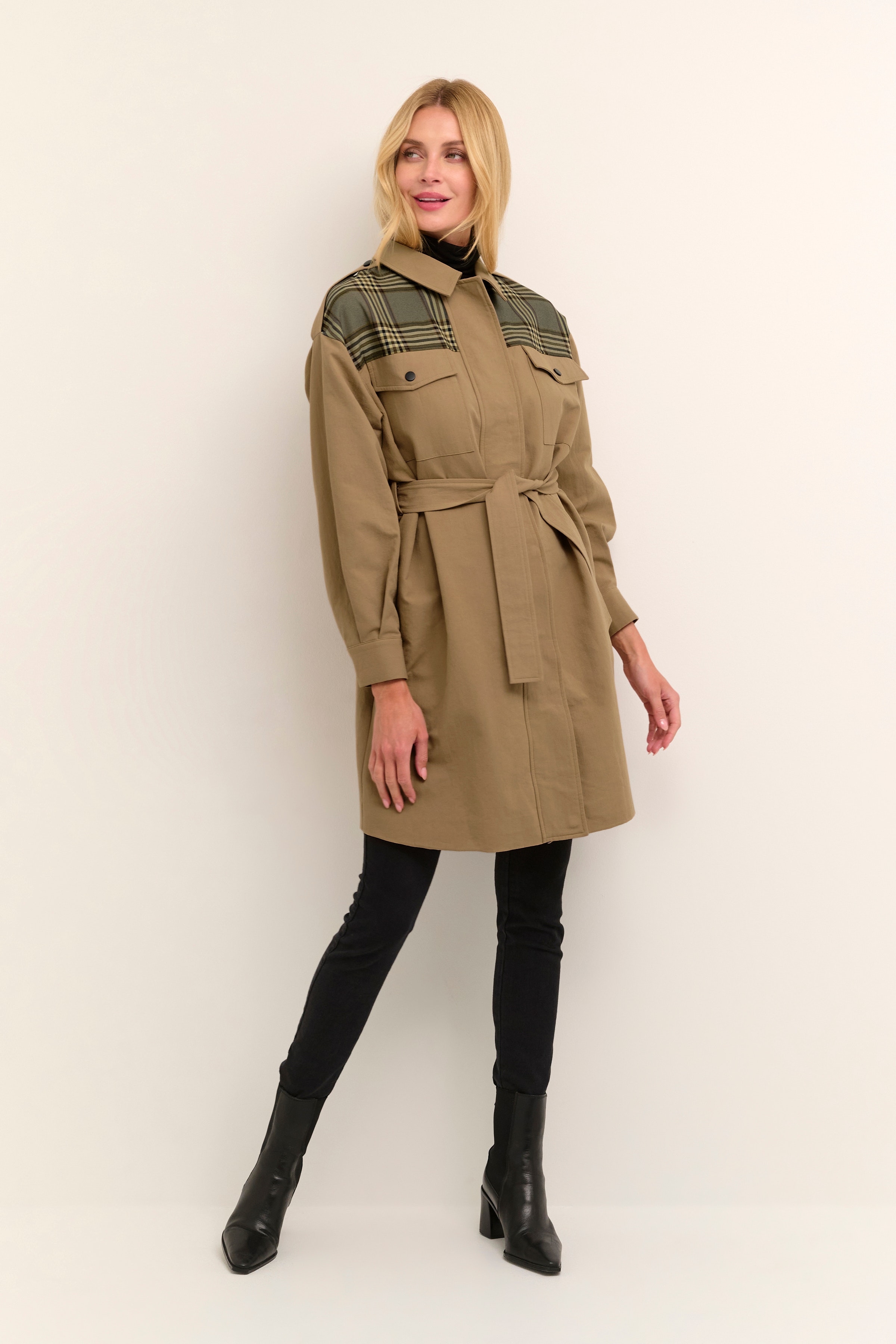 KAolivione Coat LOOKBOOK FRONT 10506750-103197