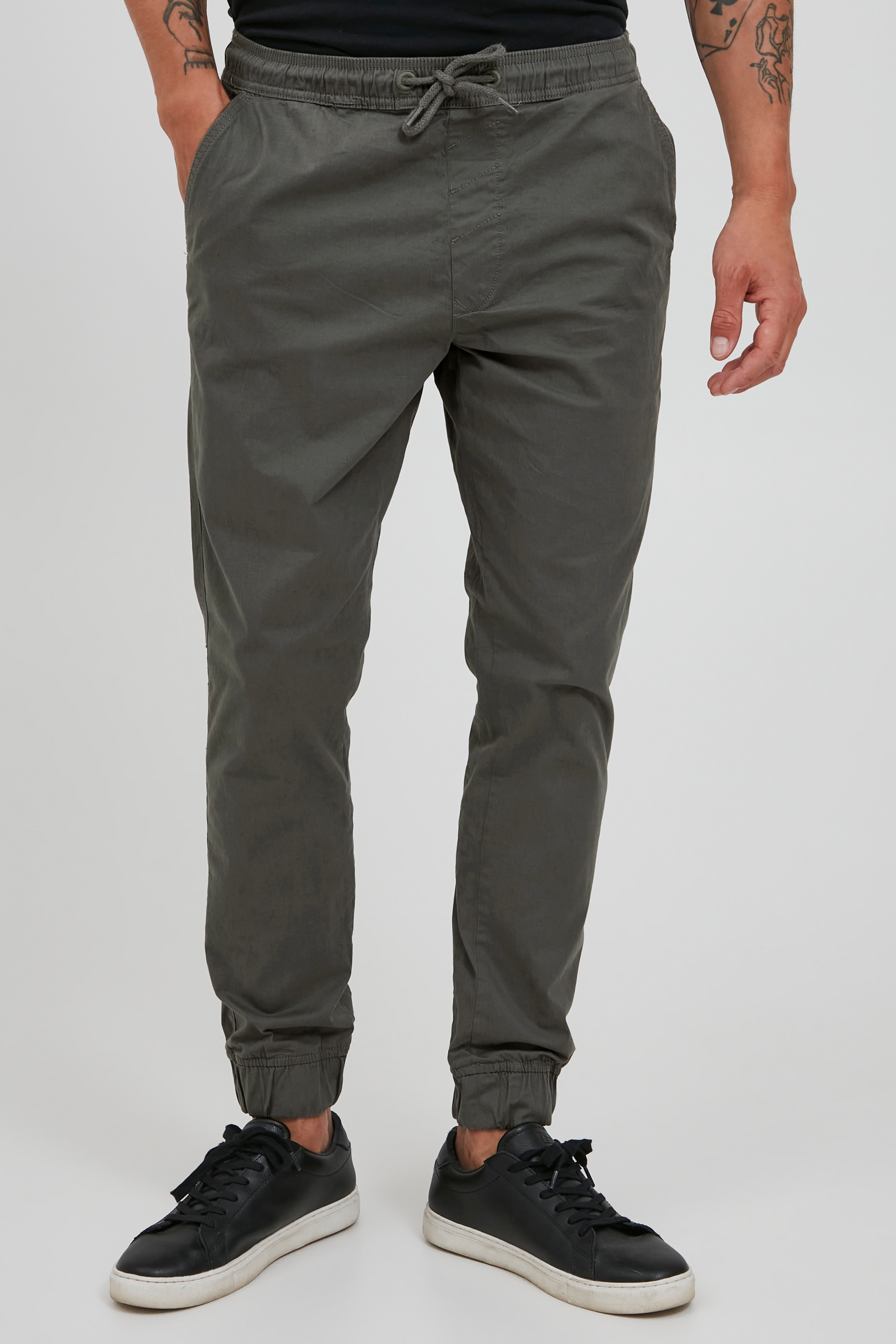 SDTRUC Trousers LOOKBOOK FRONT 21103814-792890