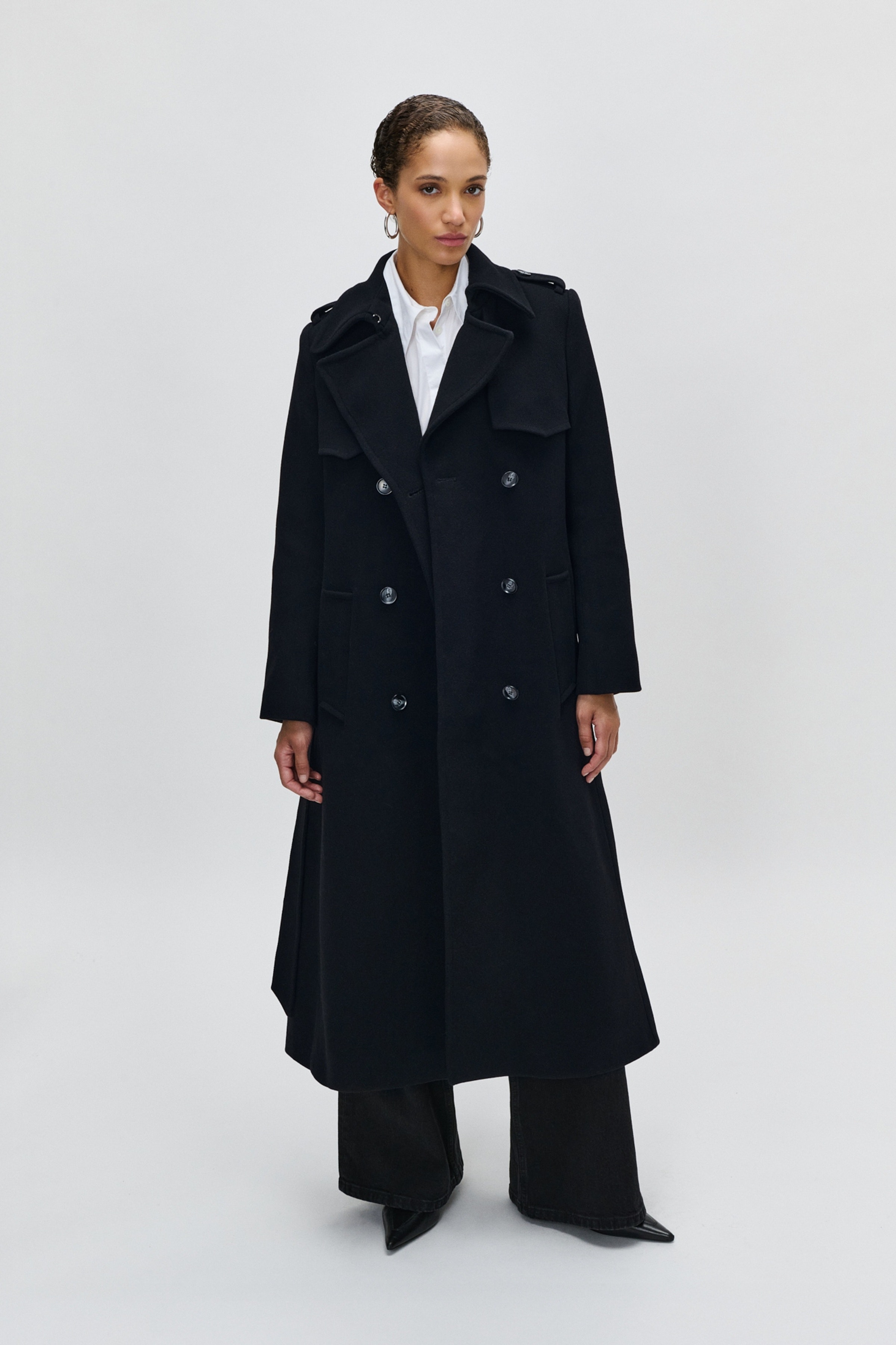 CHARLOTTE ANN Yttertøy LOOKBOOK FRONT 30600567-BL900