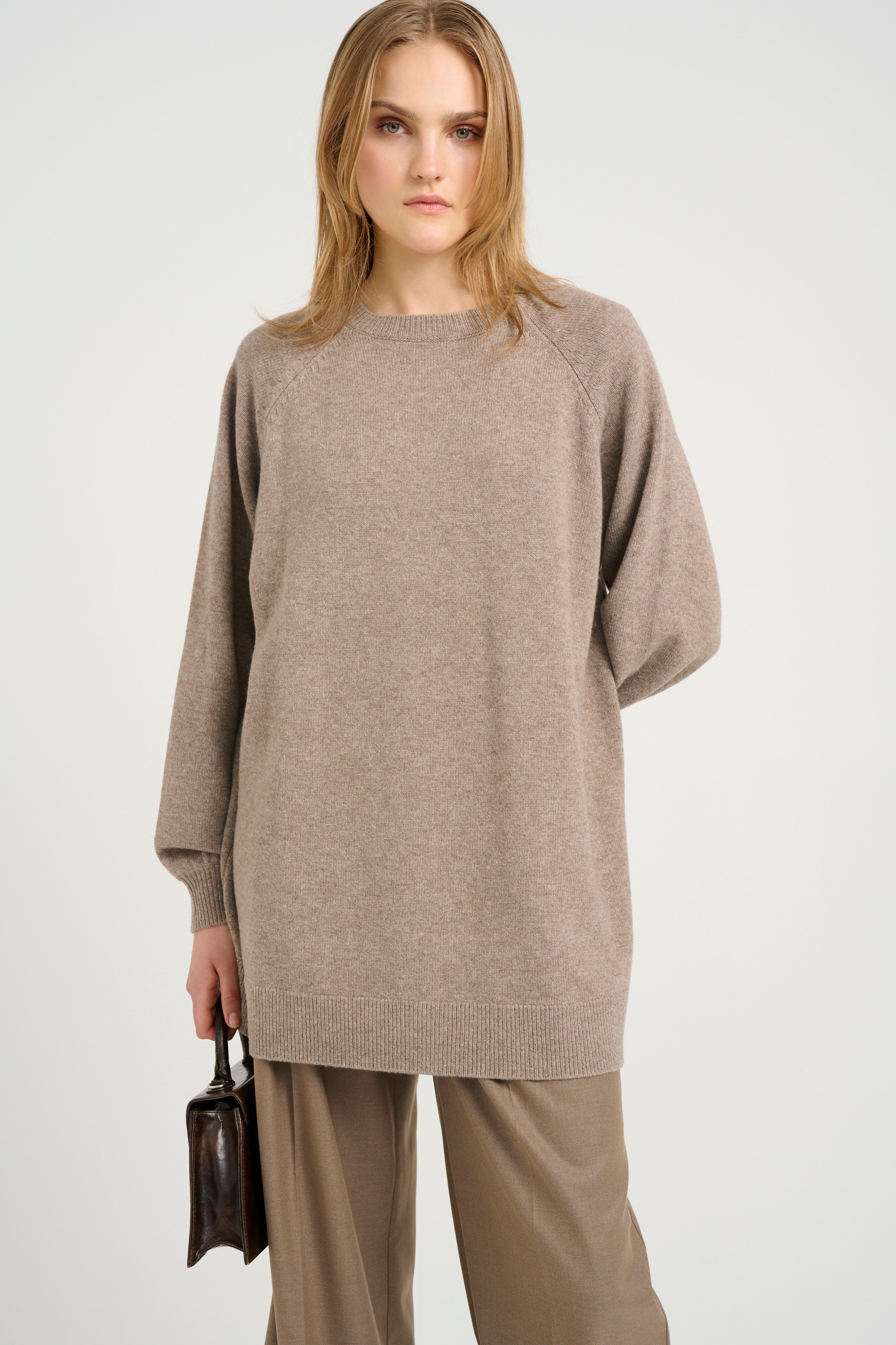 ManziGZ Pullover LOOKBOOK FRONT 10909696-107019