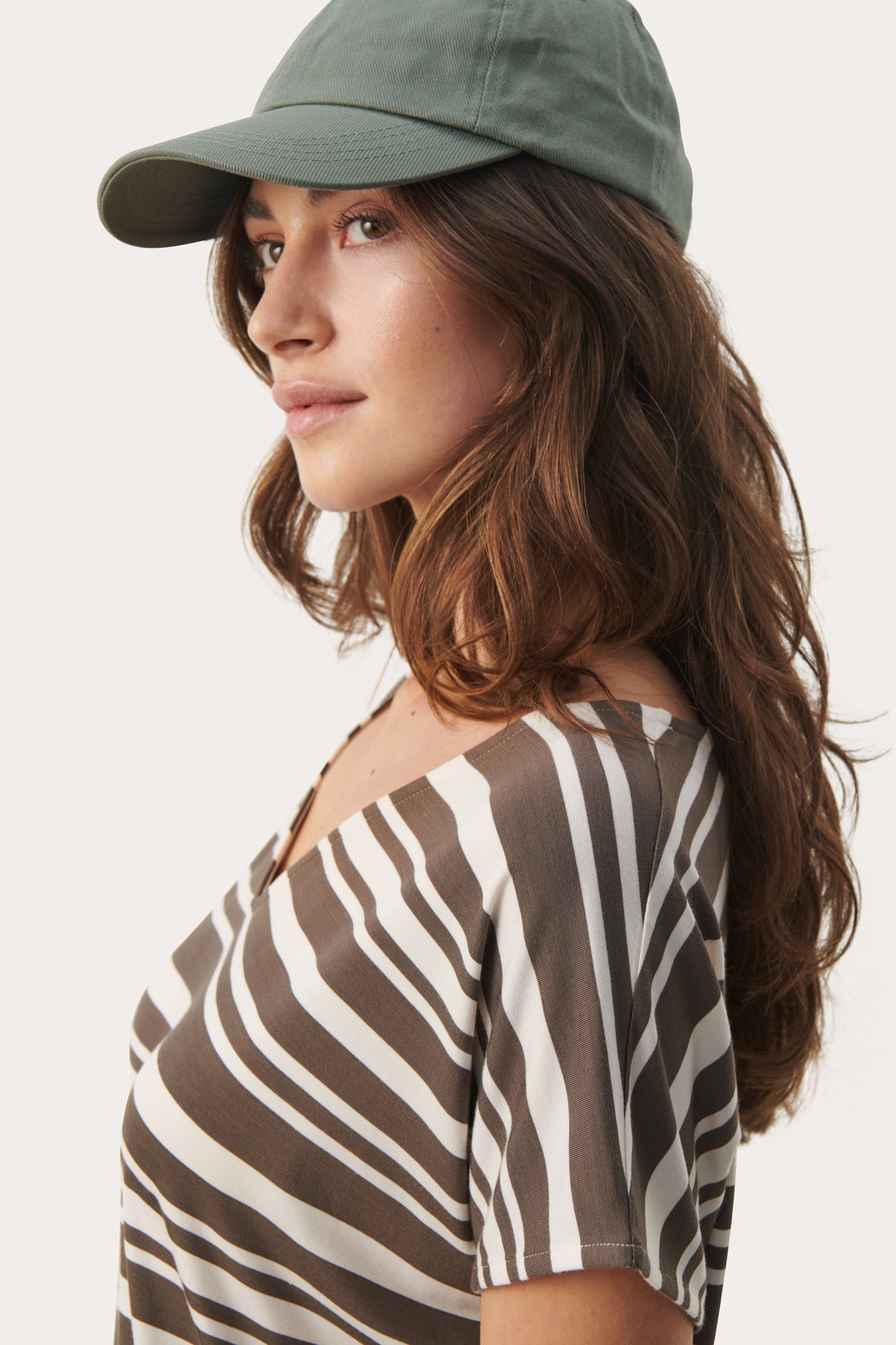 FatanaPW Cap LOOKBOOK BACK 30308704-185806