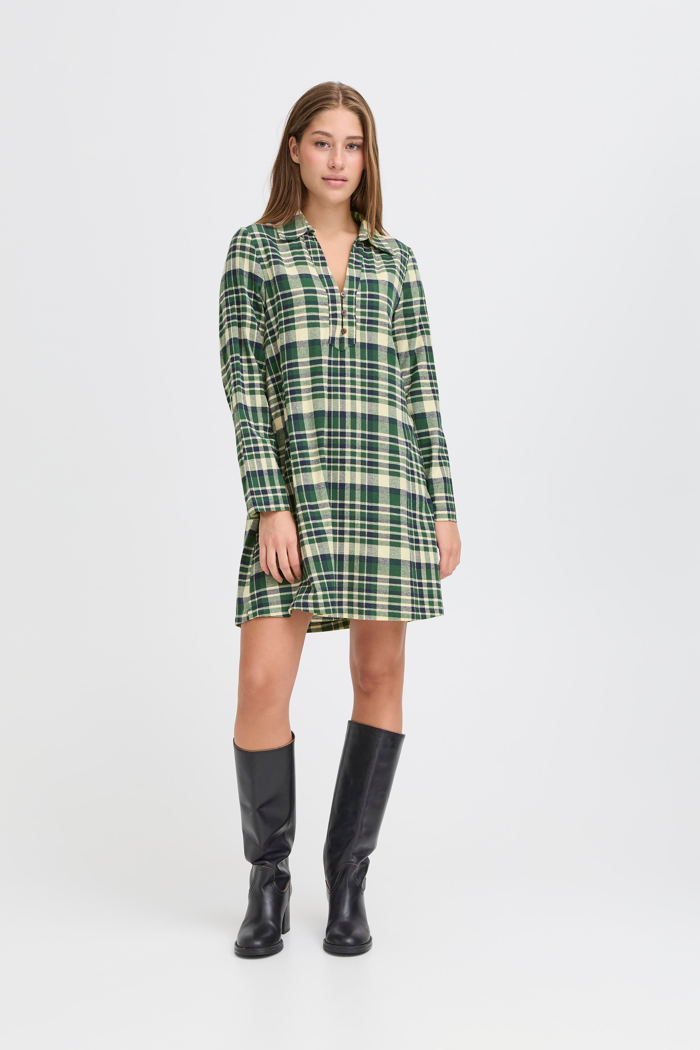 IHTAMANNA Kjole LOOKBOOK FRONT 20124455-900001110