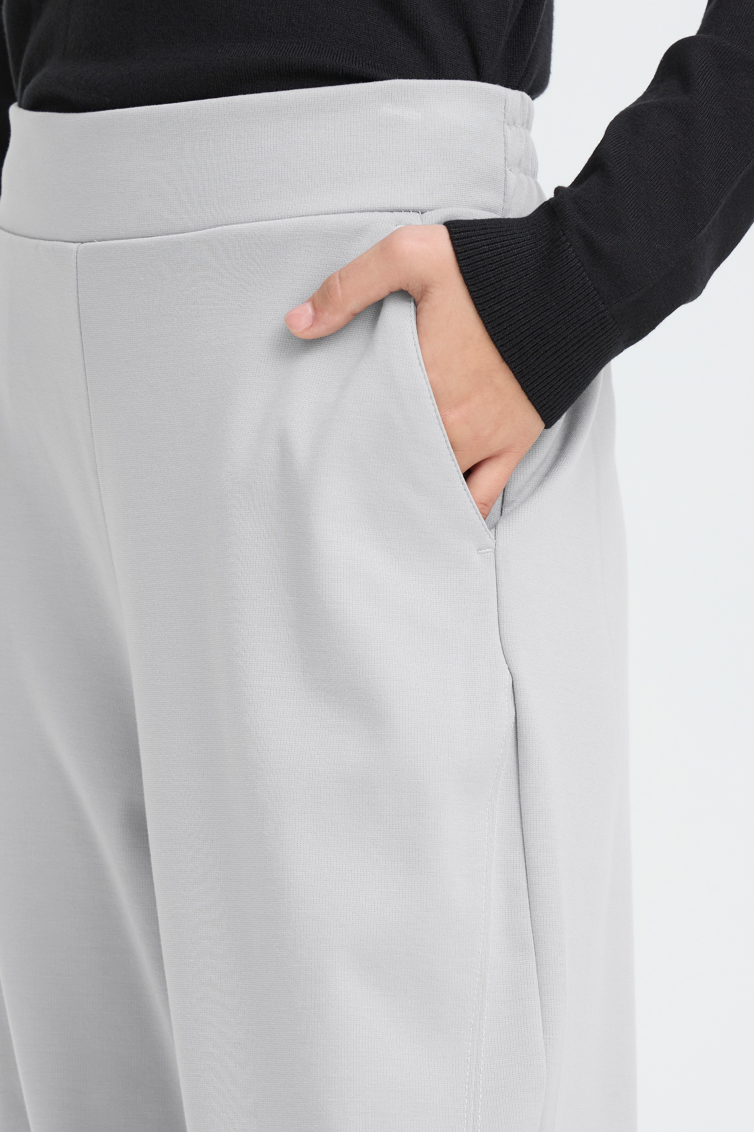 IXKATE BARREL  Hose LOOKBOOK DETAIL 20123727-163916