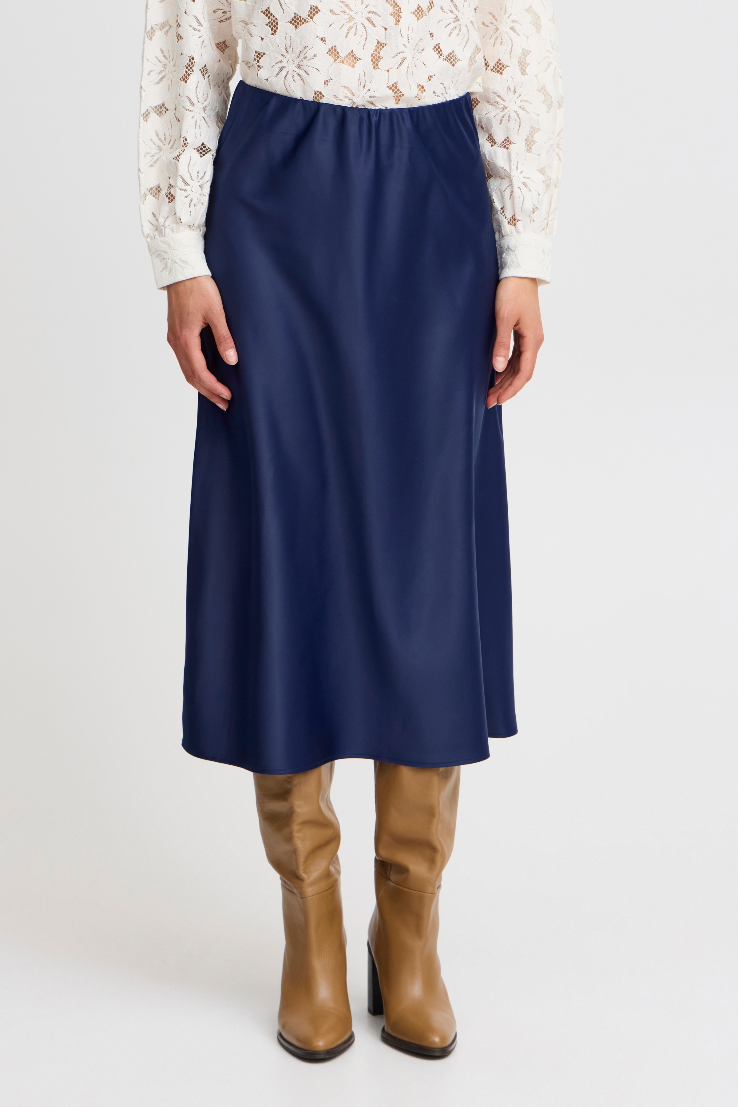 FRNATA Skirt LOOKBOOK FRONT 20614112-193929