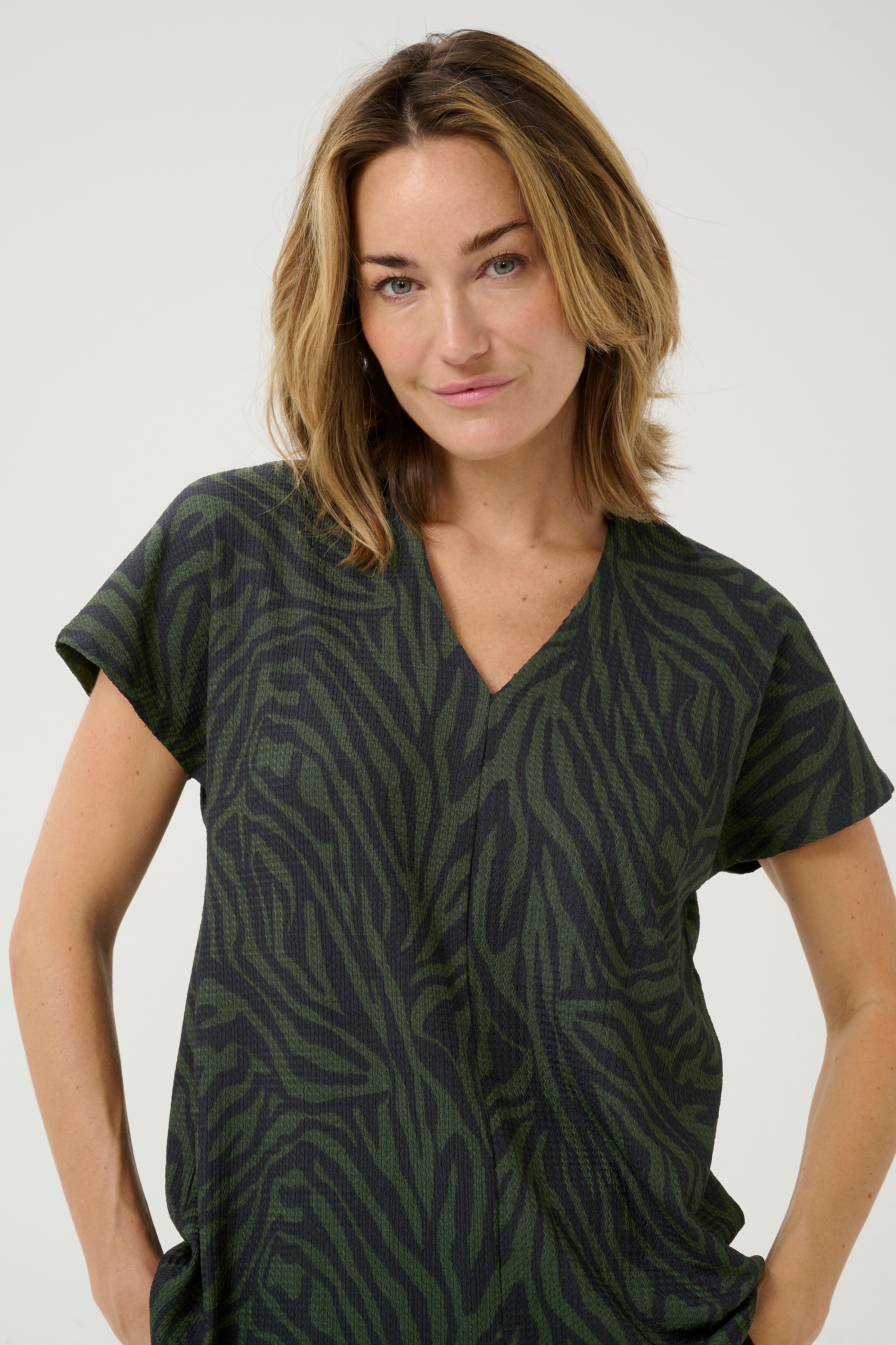 BPhanna Blus LOOKBOOK DETAIL 10590727-107053B