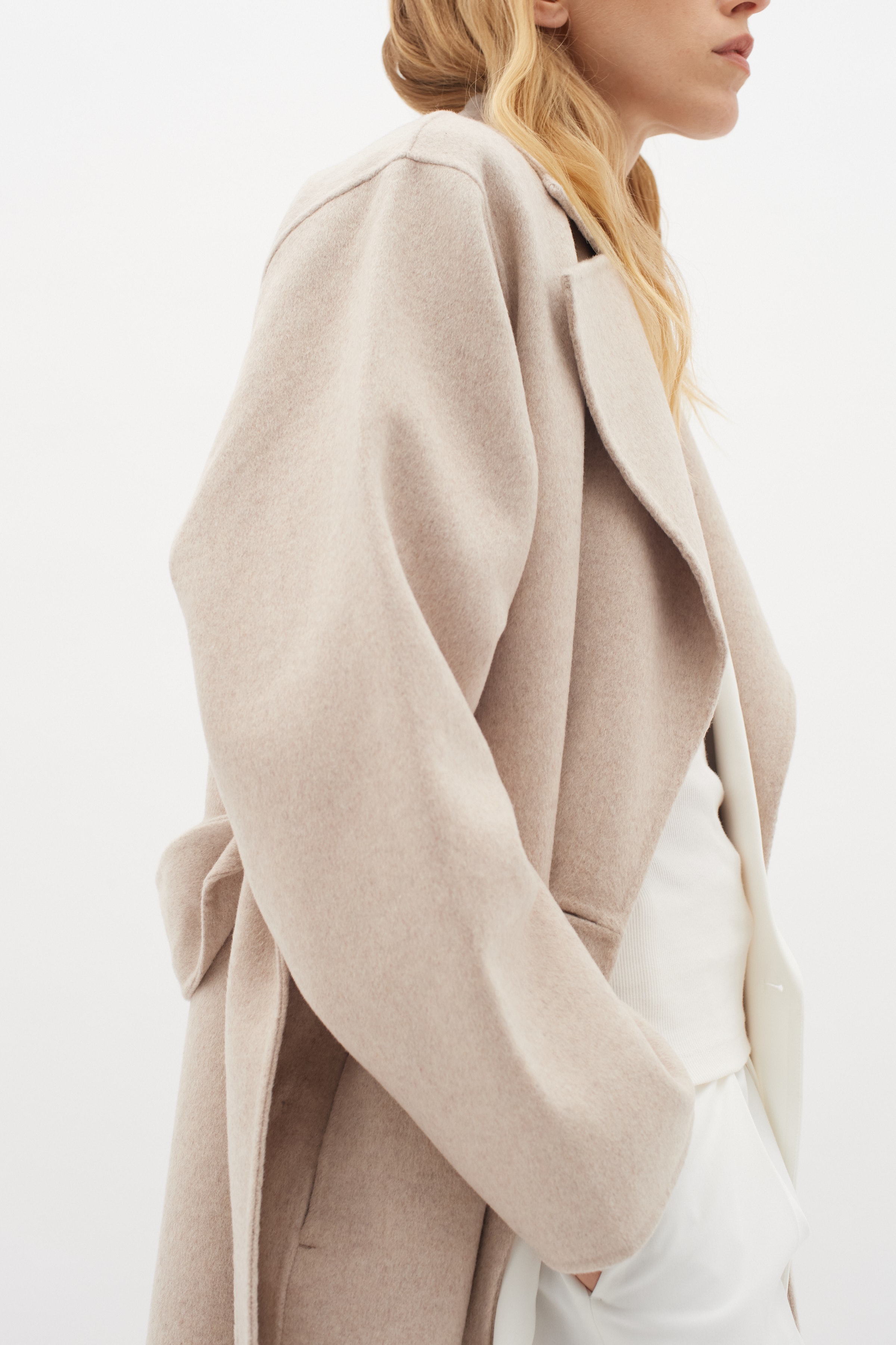 TillaIW Coat LOOKBOOK DETAIL 30109489-300002