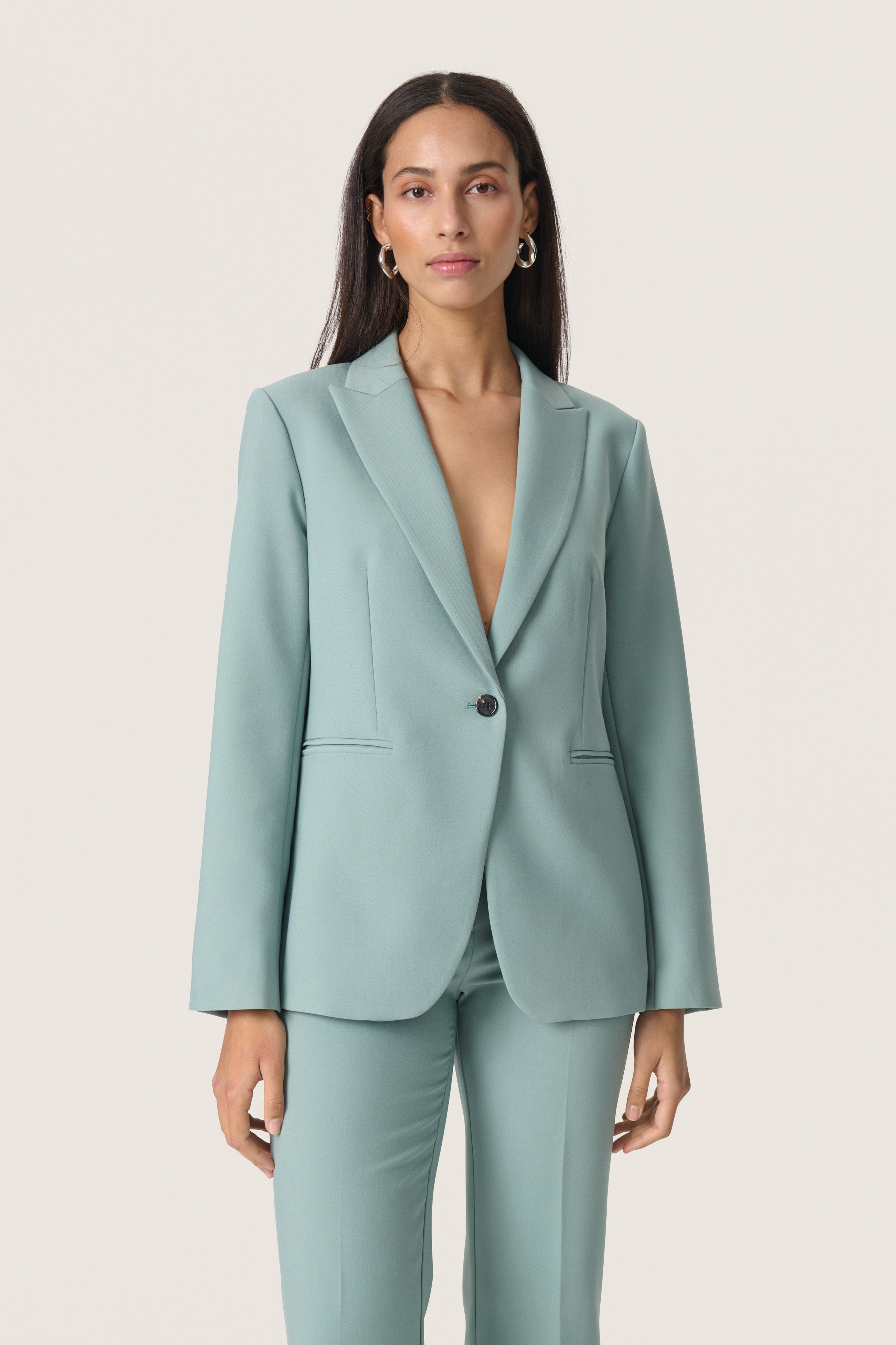 SLCorinne Blazer LOOKBOOK FRONT 30407532-164706