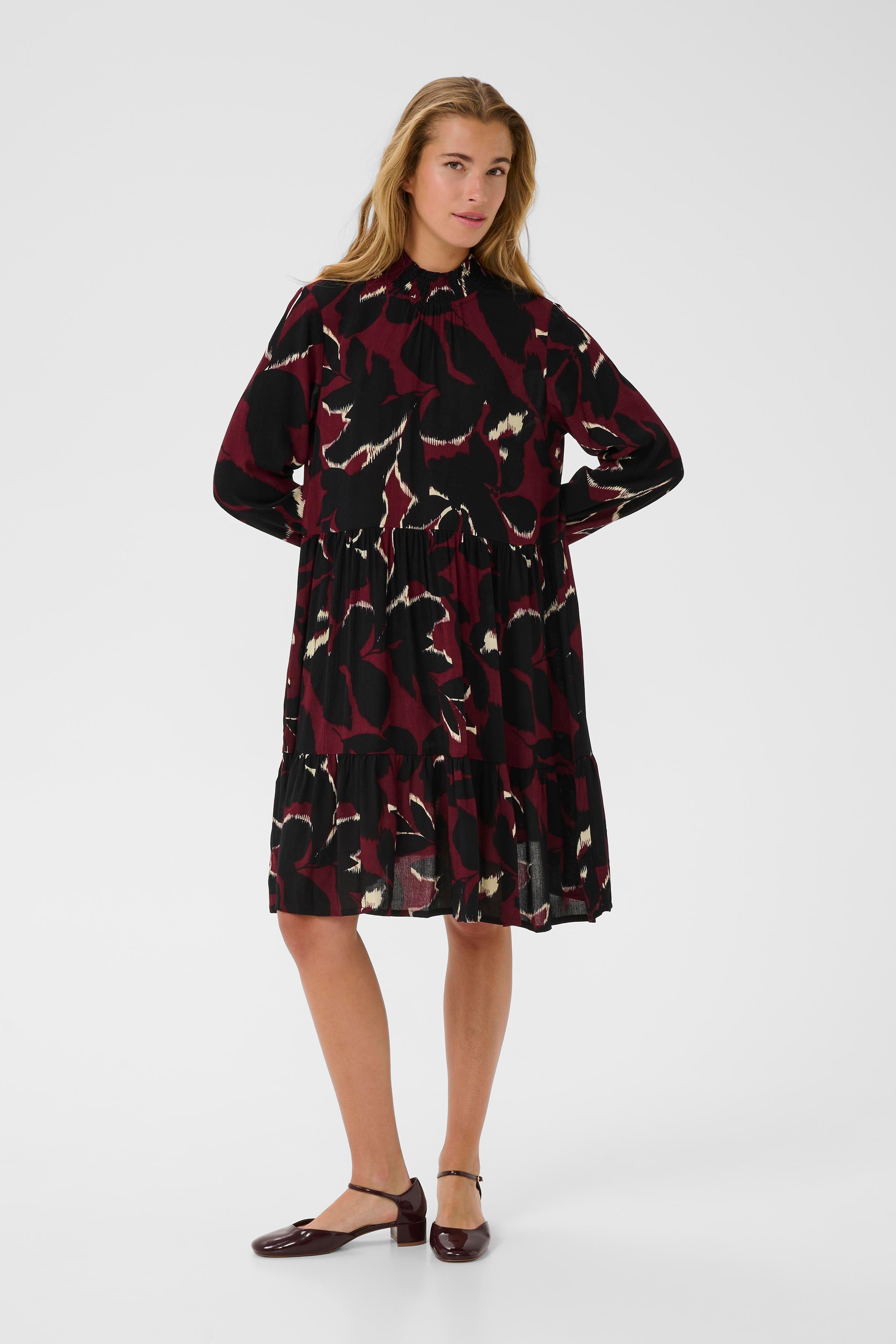 KAlinda Dress LOOKBOOK FRONT 10510741-108224