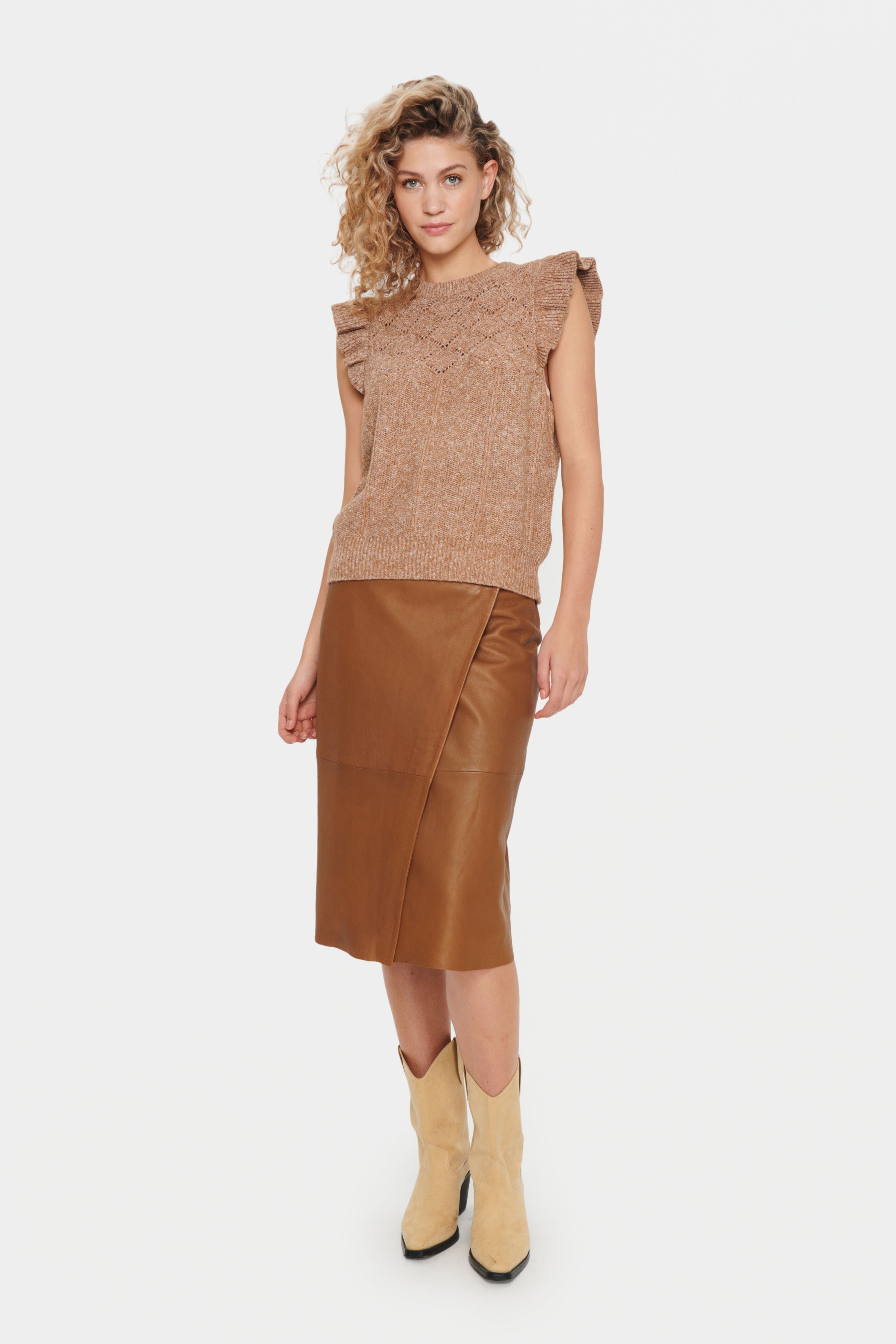 VelaSZ Waistcoat LOOKBOOK FRONT 30512685-1809331
