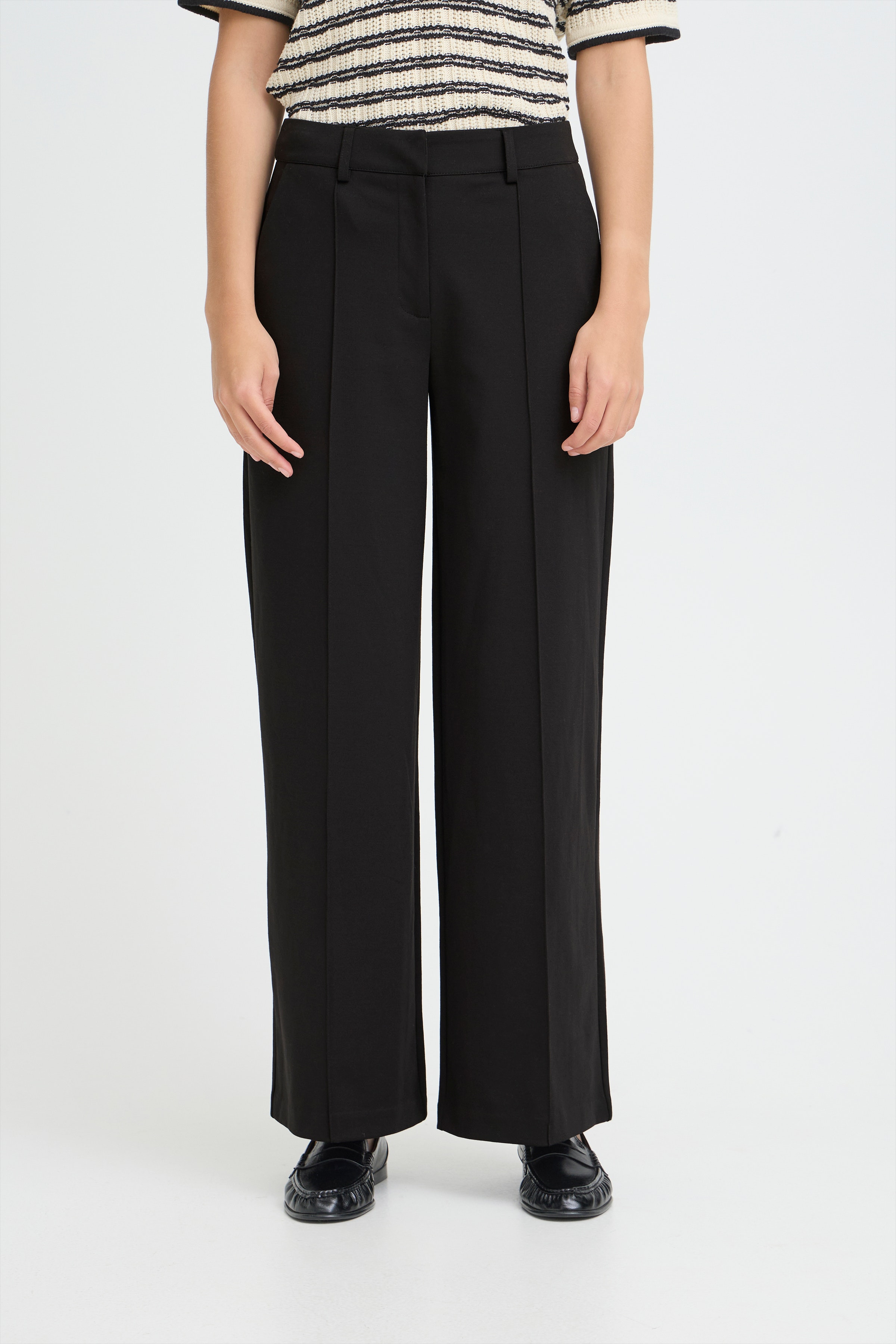 IHKATE WIDE Hose LOOKBOOK FRONT 20116768-194008