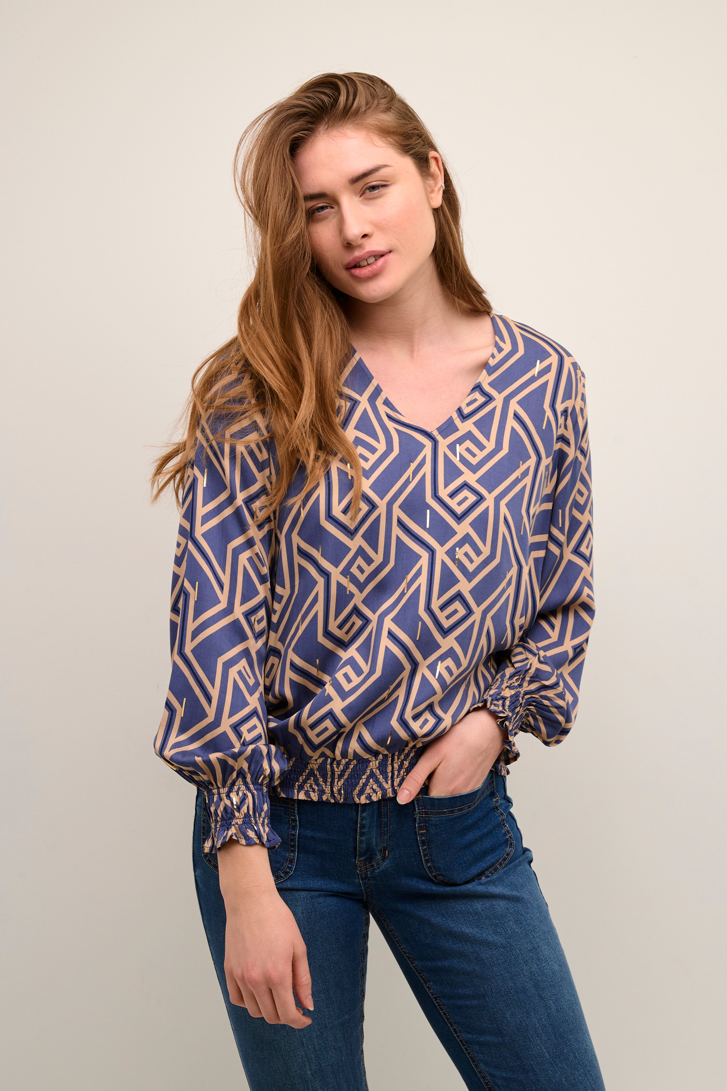 CUmalton Blouse LOOKBOOK FRONT 50110017-193919