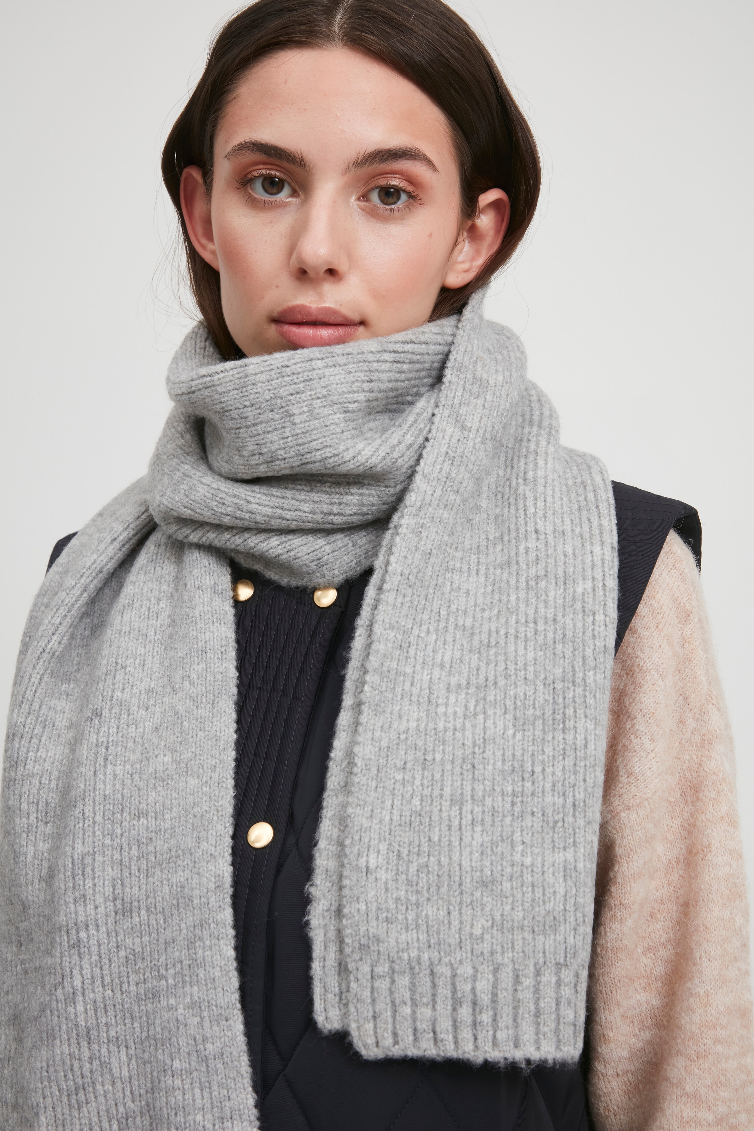 IAIVO Tørklæde LOOKBOOK DETAIL 20112670-200420