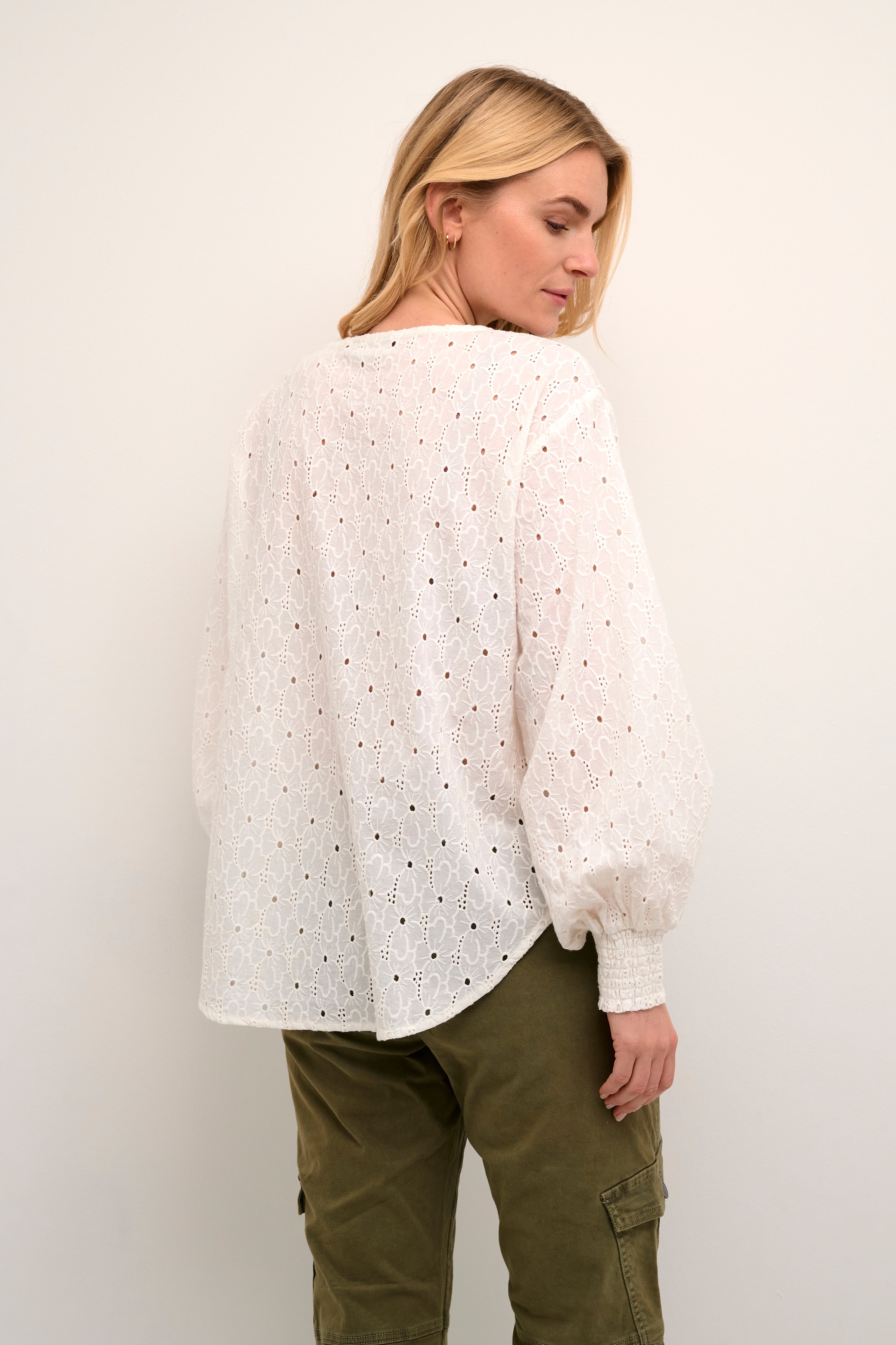 BPilona Blus LOOKBOOK BACK 10590444-110602B