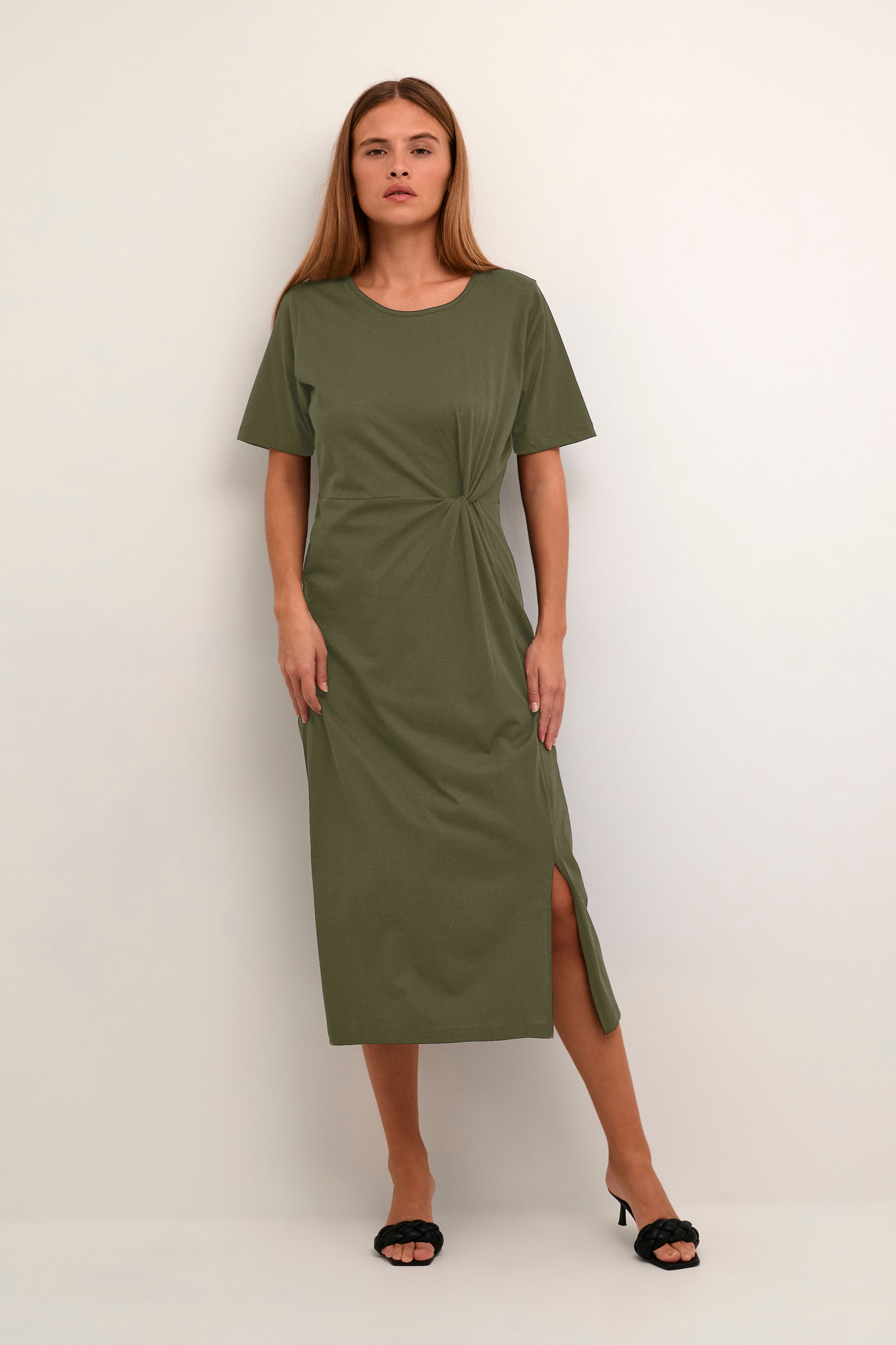 KAnette Dress LOOKBOOK FRONT 10506632-190511