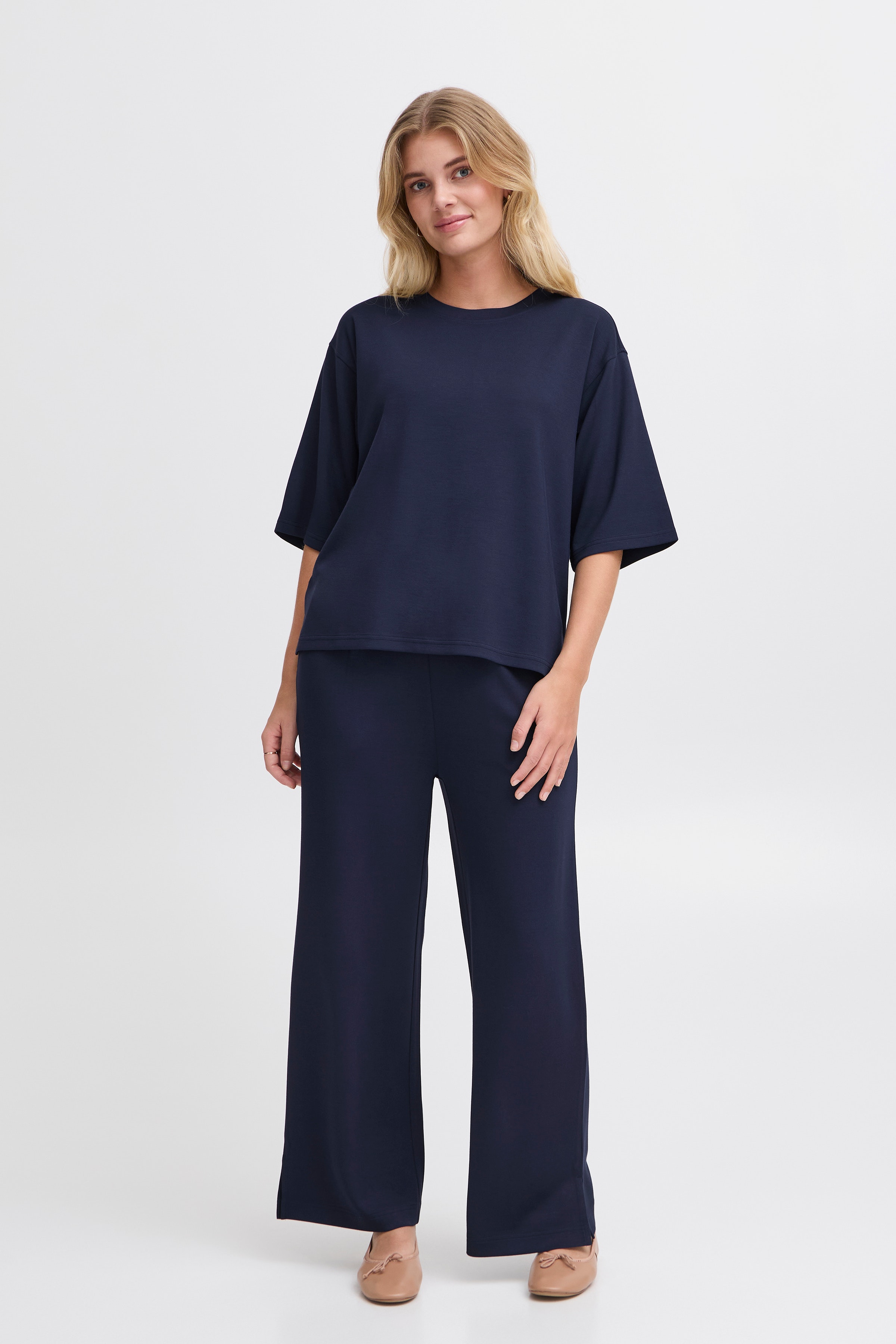 FRAURORA Sweatshirt LOOKBOOK FRONT 20615492-193923
