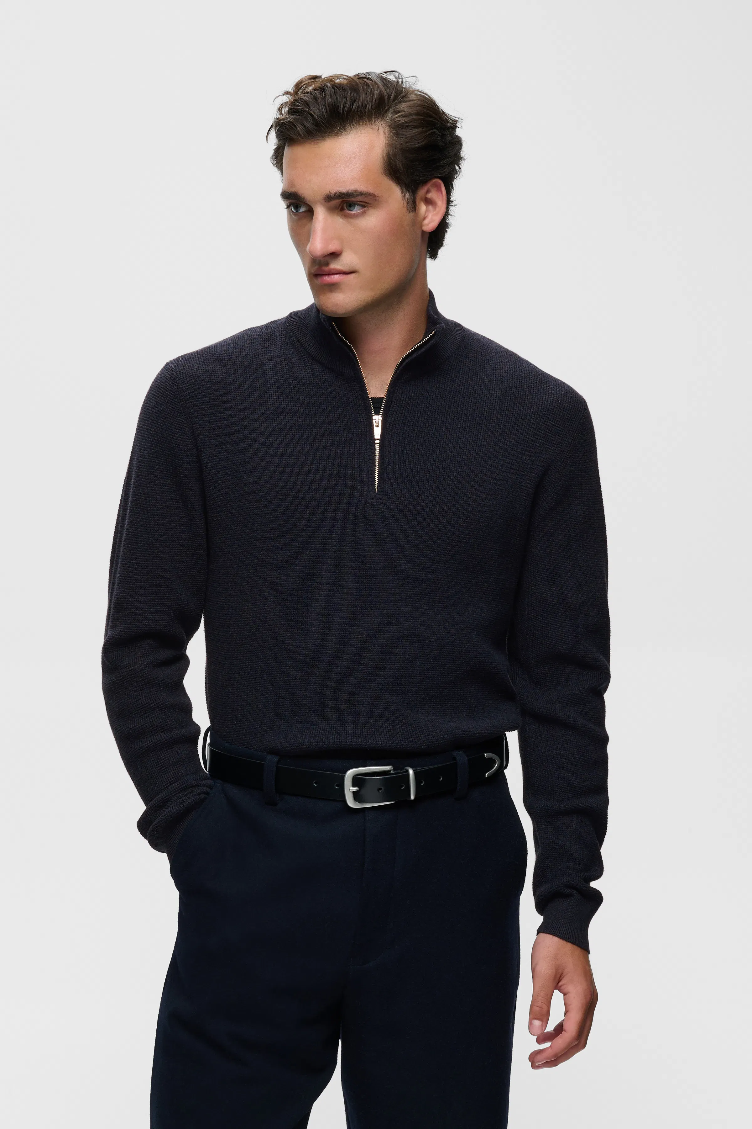 MAlagoon Half-Zip Pullover PACK FRONT 30207192-1940111