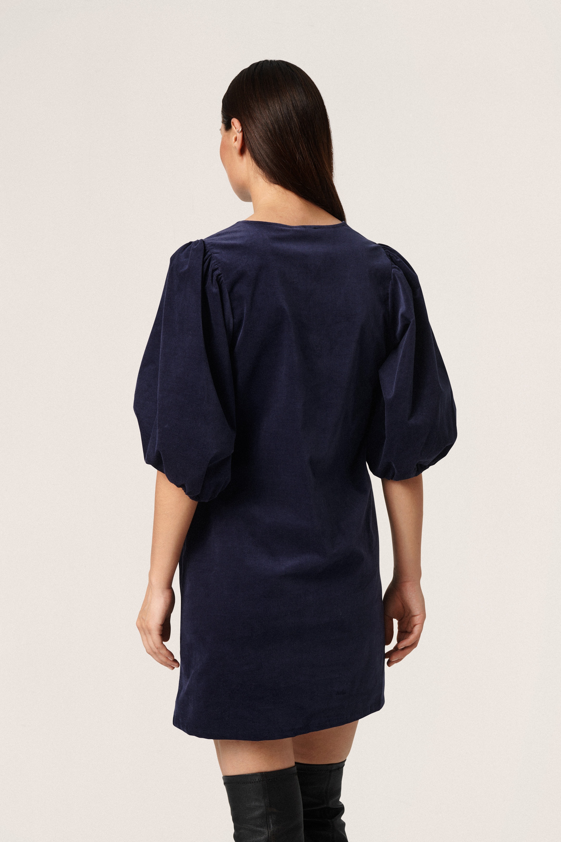 SLJohanne Kleid LOOKBOOK BACK 30406364-193924