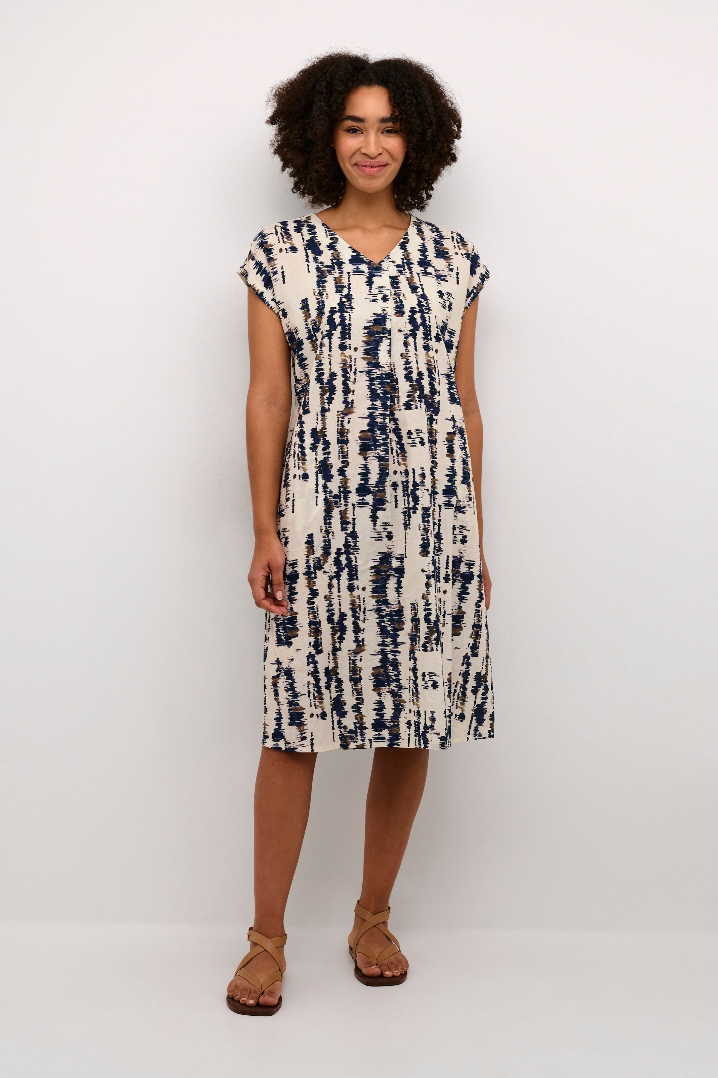 BPhazel Klänning LOOKBOOK FRONT 10590707-106067B