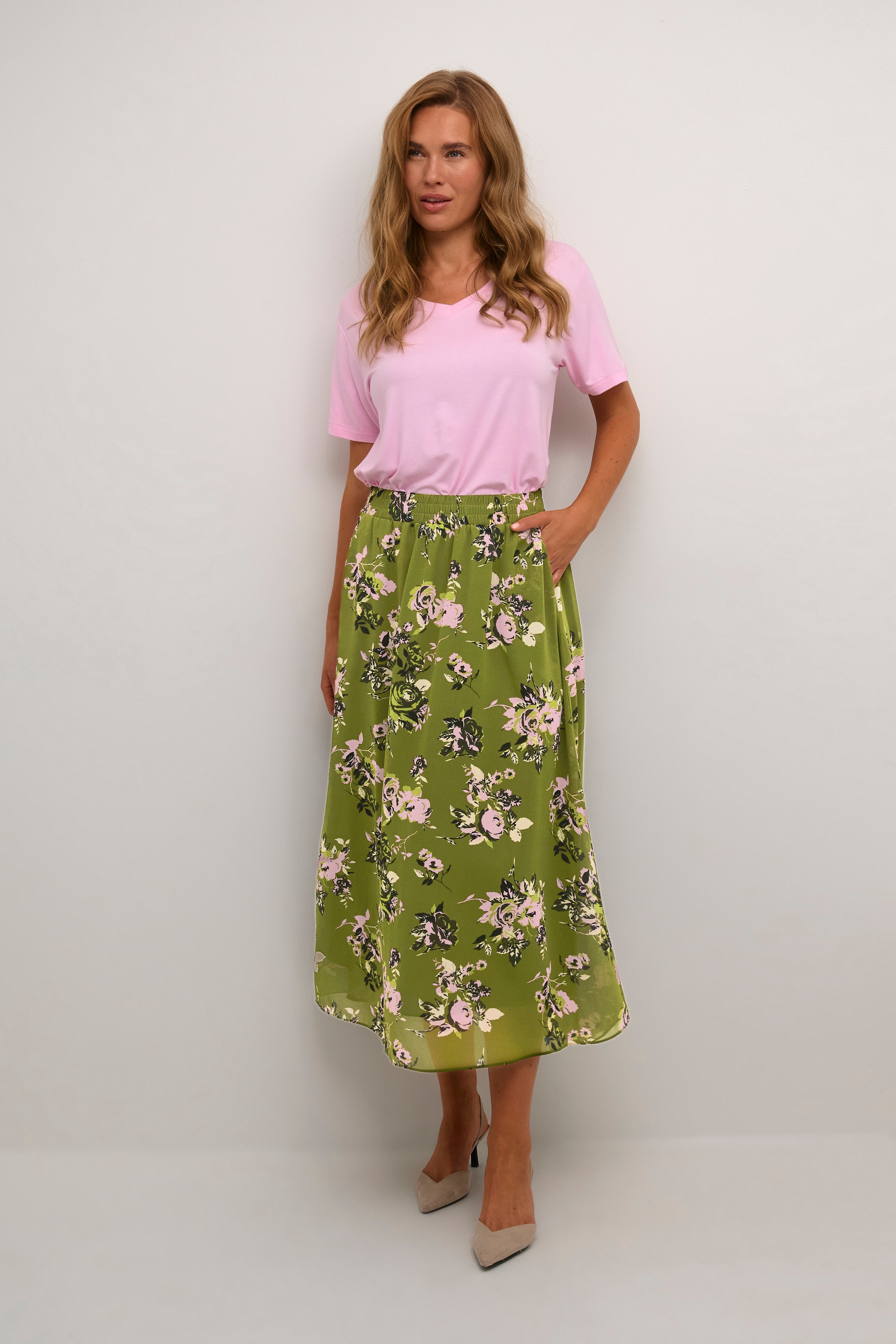 KAvita Skirt LOOKBOOK FRONT 10508338-105427