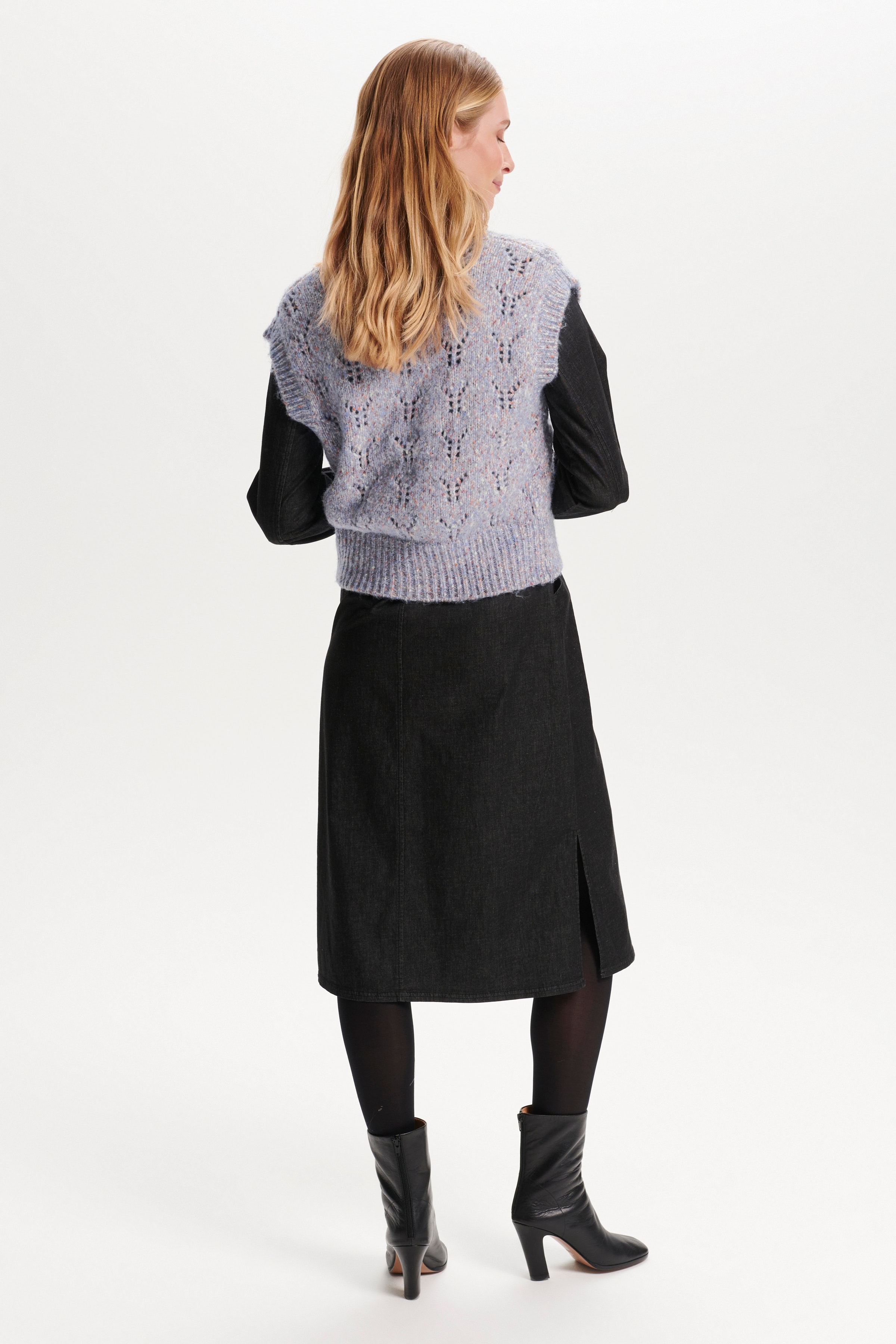 SLAnabelle Vest

 LOOKBOOK BACK 30405652-300898